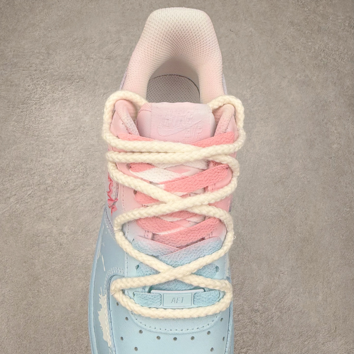 图片[5]-NK Air Force 1´07 Low 空军一号低帮百搭休闲运动板鞋 QX2032-707 柔软、弹性十足的缓震性能和出色的中底设计 横跨复古与现代的外型结合 造就出风靡全球 三十多年的Force 1 直到今天还深受青睐 实拍调校N版已经零色差零失真 百分百还原实物色彩所见即所得 不存在货不对板色差等低级问题 选购参考实物拍摄 不混卖不参货 只用心做好货严格选品 承诺混一赔十 尺码：36 36.5 37.5 38 38.5 39 40 40.5 41 42 42.5 43 44 44.5 45-选品中心