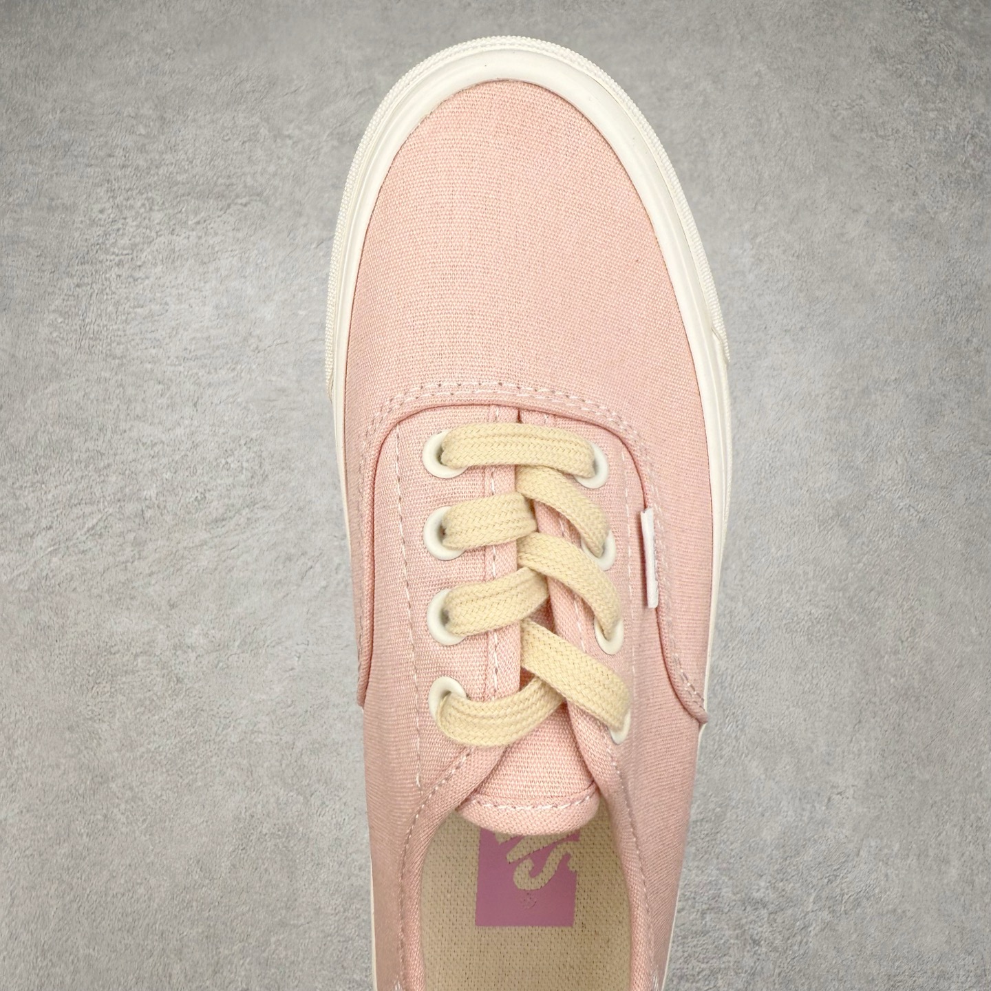 图片[4]-Vans Authentic 44 Premium 粉色 万斯官方 舒适简约时尚低帮帆布鞋 炎炎夏日配上一双粉色帆布鞋 打造复古街感 简约出型 货号：VN000D4YFBM 尺码：35 36 36.5 37 38 38.5 39 40 40.5 41 42 42.5 43 44-选品中心
