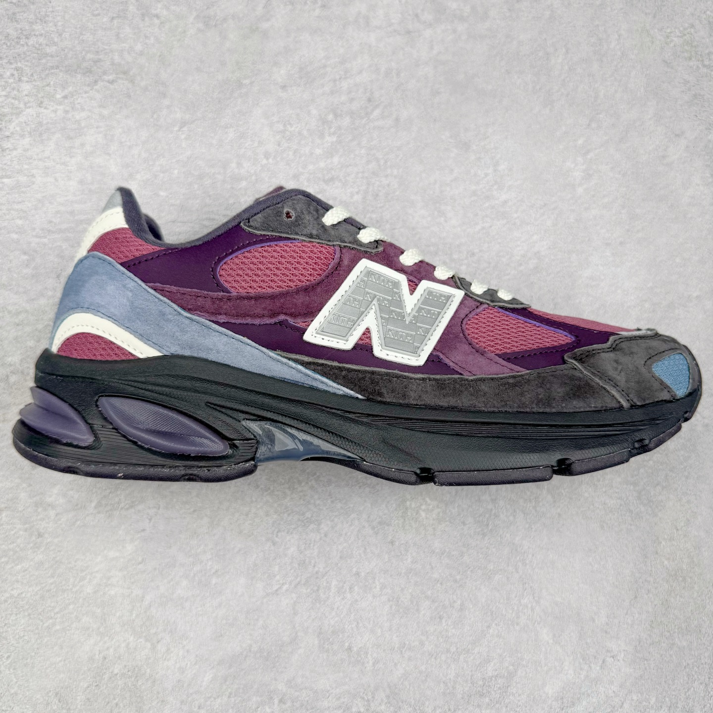 New Balance NB2010系列新百伦经典复古休闲运动板鞋 以ENCAP中底配以升级版 N-ERGY缓震物料 鞋面则采用特色的柔软麂皮搭以NewBalance经典的尼龙网布 低调中还原跑鞋本真 更年轻化的设计理念与材质 让新世代青年得以用全新视角体验经典鞋款的传奇魅力尺码:36 37 37.5 38 38.5 39.5 40 40.5 41.5 42 42.5 43 44 45-选品中心