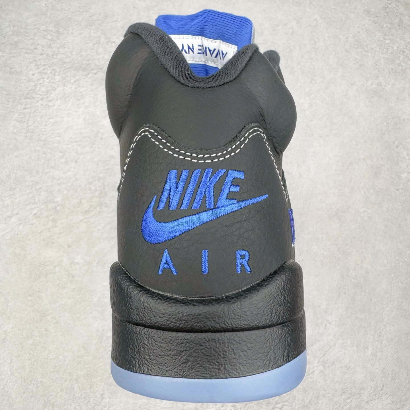 图片[8]-＃PK纯原 Awake NY x Air Jordan AJ5 联名黑蓝 DV4982-004 SZ原厂全套原楦原纸板磨具开发 原厂皮料加持 原厂港宝加持定型后跟R度完美 同源原厂电绣 飞人针数密度立体效果一致 原厂拉帮手法 原厂配置纸衬高频鞋盒 原厂指令配双鞋带 原厂TPU网格鞋带扣 超高鞋面清洁度 最高QC检验标准 控制溢胶瑕疵 到手可放心比对发售原鞋 上脚百分百充正驾驭 尺码：40 40.5 41 42 42.5 43 44 44.5 45 46 47.5-选品中心