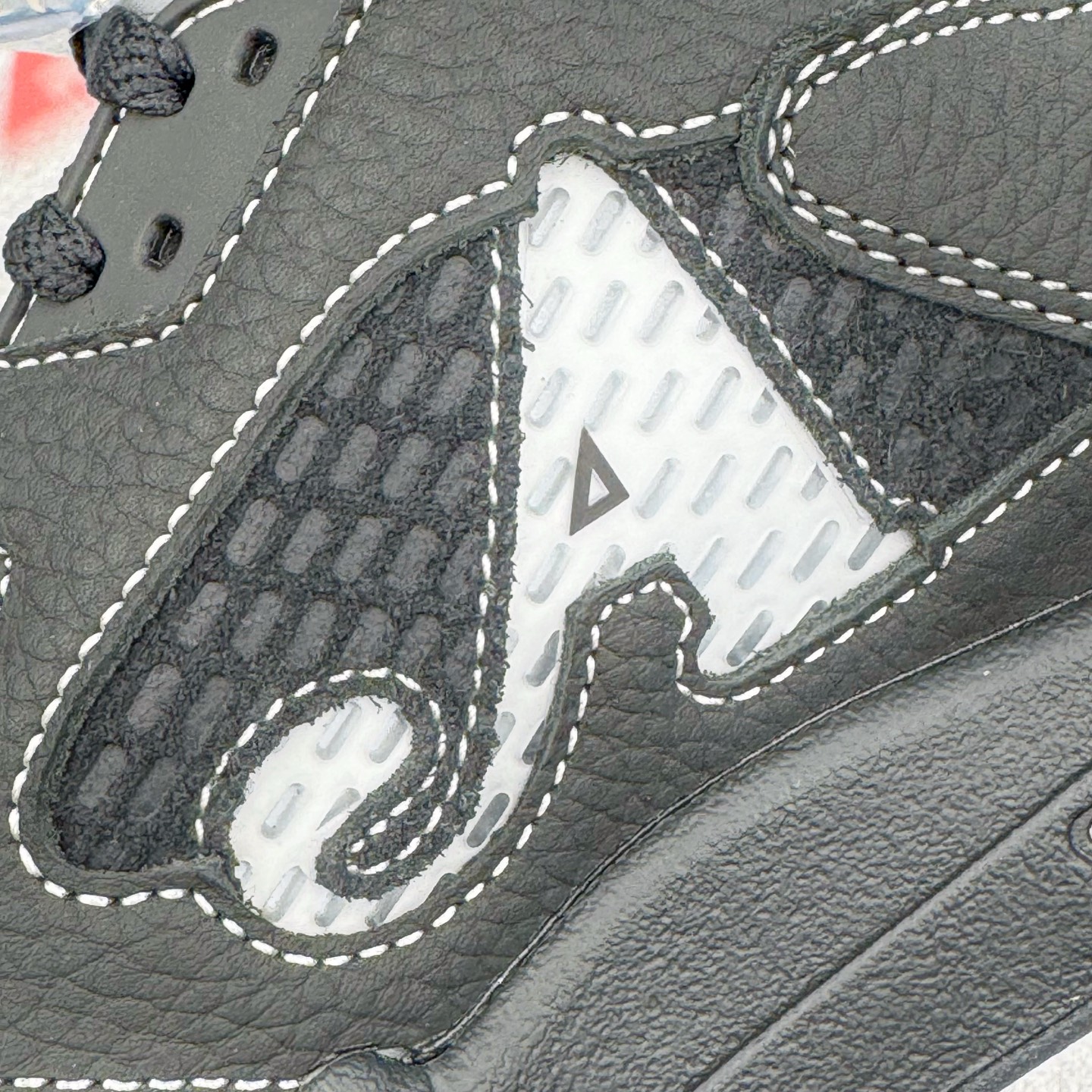 图片[10]-＃PK纯原 Awake NY x Air Jordan AJ5 联名黑蓝 DV4982-004 SZ原厂全套原楦原纸板磨具开发 原厂皮料加持 原厂港宝加持定型后跟R度完美 同源原厂电绣 飞人针数密度立体效果一致 原厂拉帮手法 原厂配置纸衬高频鞋盒 原厂指令配双鞋带 原厂TPU网格鞋带扣 超高鞋面清洁度 最高QC检验标准 控制溢胶瑕疵 到手可放心比对发售原鞋 上脚百分百充正驾驭 尺码：40 40.5 41 42 42.5 43 44 44.5 45 46 47.5-选品中心