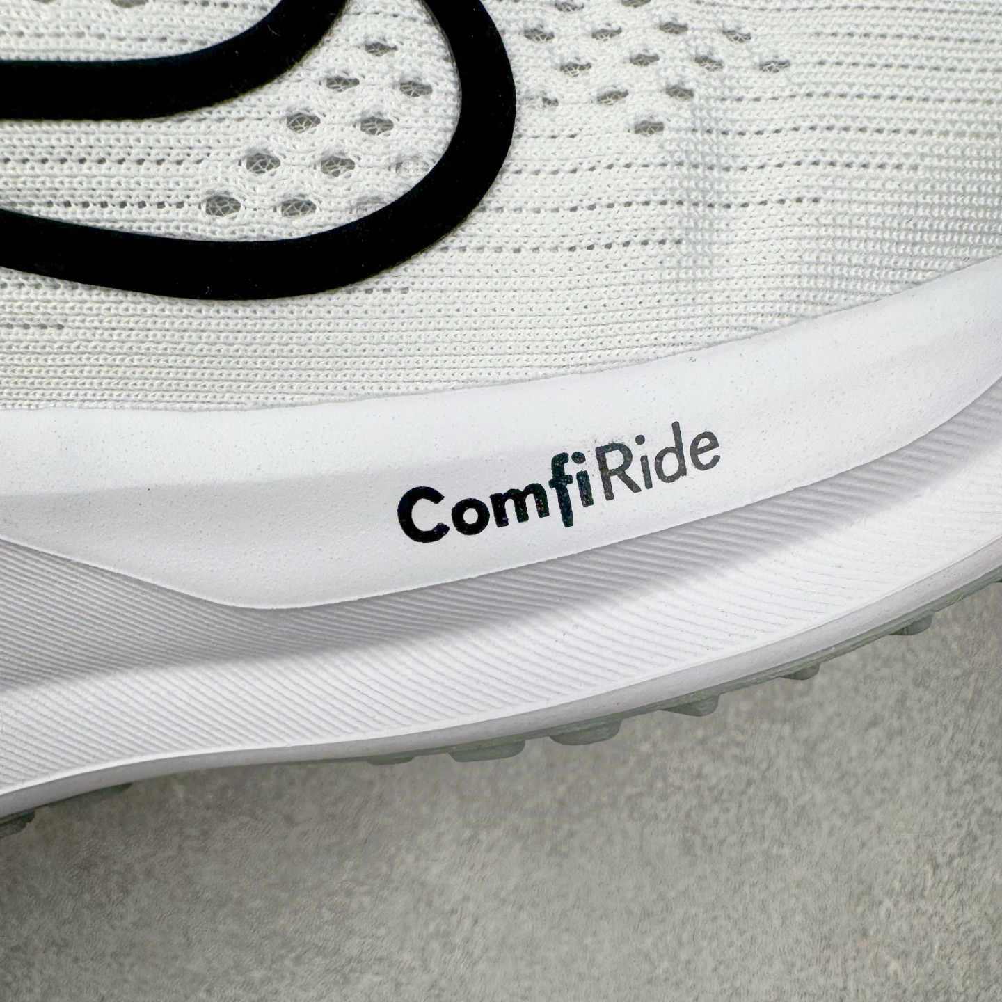 图片[13]-＃TG纯原 NK Quest 6 极致六代网面透气休闲跑步鞋 FD6033-100 简约高科技设计采用多层材料 为双足带来凉爽感受和稳固体验时尚鞋面搭配中足包覆设计 提供稳固贴合感 一层网眼布材质 在跑步期间为你带来轻盈透气性能 同时展现利落外观 加高叠层设计 为每一步带来柔软缓震性能 具备出色抓地力与耐穿着性 舒适感出众 货号：DD0204-301 尺码：36 36.5 37.5 38 38.5 39 40 40.5 41 42 42.5 43 44 44.5 45-选品中心