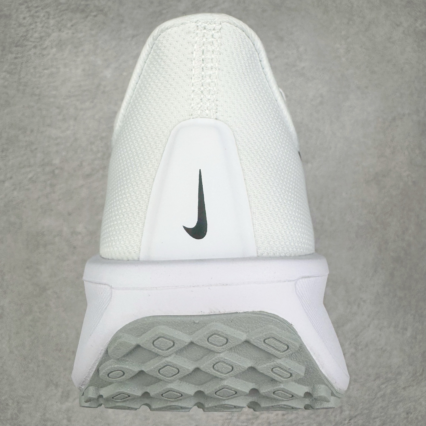 图片[8]-＃TG纯原 NK Quest 6 极致六代网面透气休闲跑步鞋 FD6033-100 简约高科技设计采用多层材料 为双足带来凉爽感受和稳固体验时尚鞋面搭配中足包覆设计 提供稳固贴合感 一层网眼布材质 在跑步期间为你带来轻盈透气性能 同时展现利落外观 加高叠层设计 为每一步带来柔软缓震性能 具备出色抓地力与耐穿着性 舒适感出众 货号：DD0204-301 尺码：36 36.5 37.5 38 38.5 39 40 40.5 41 42 42.5 43 44 44.5 45-选品中心