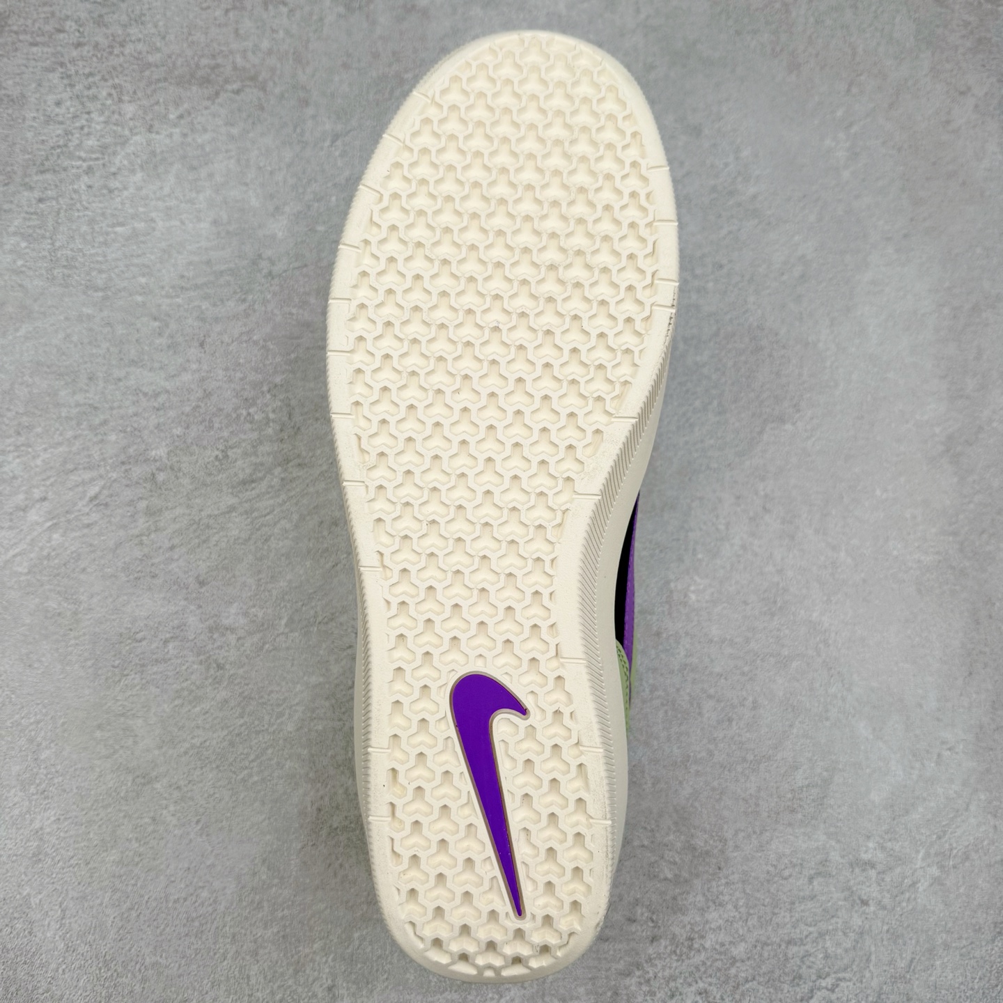 图片[9]-NK SB Force 58 空军58系列低帮休闲运动滑板板鞋 DV5476-300 鞋面由帆布和麂皮拼接 层次感丰富 搭配硫化外底 耐磨耐穿 鞋舌及中底后跟处饰有SB Logo 表明鞋款身份 采用包边设计 经久耐穿 硫化结构则有效提升灵活性 穿上这款全新推出的创意力作 助你耀动街头 尺码：36 36.5 37.5 38 38.5 39 40 40.5 41 42 42.5 43 44 45-选品中心