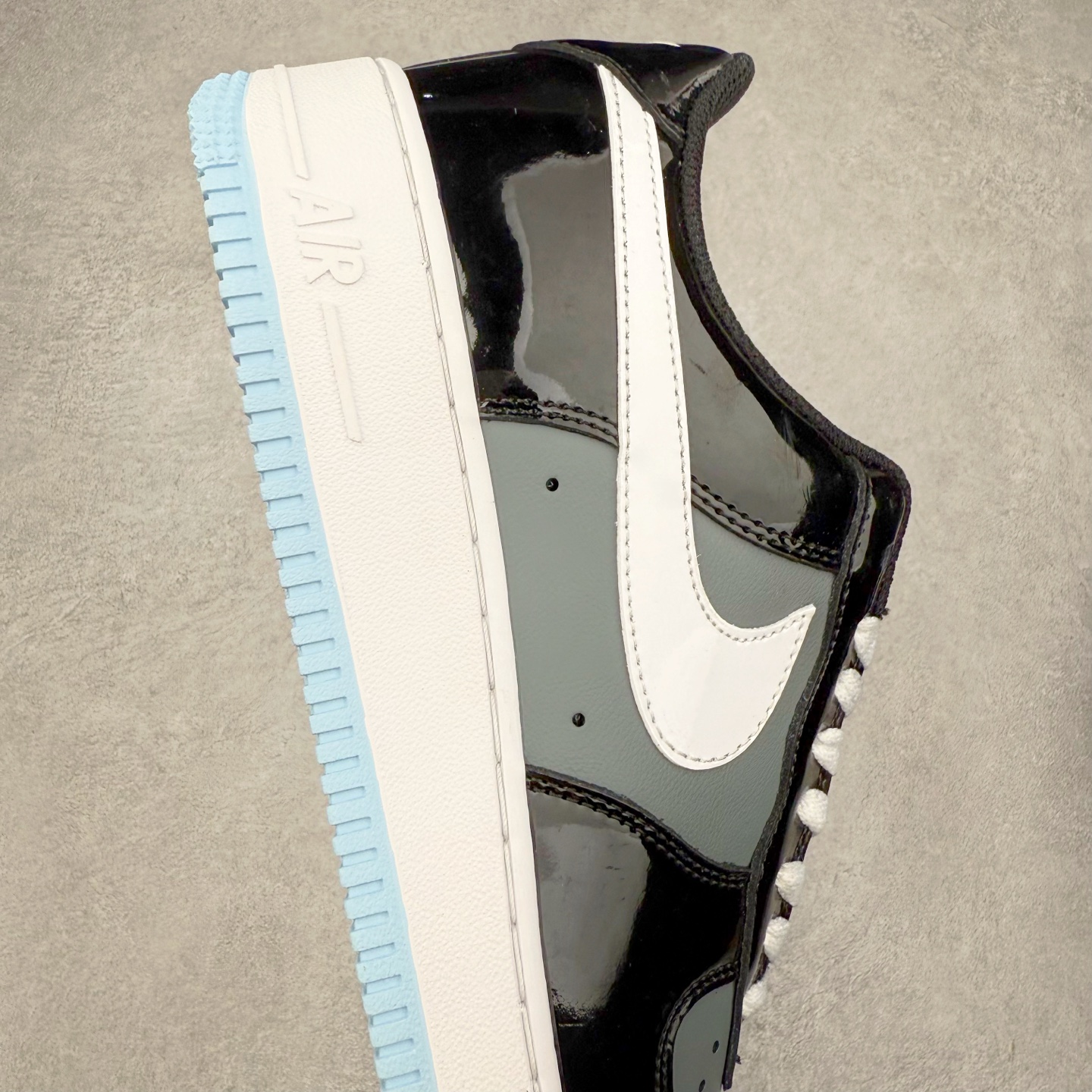 图片[6]-NK Air Force 1´07 Low 空军一号低帮百搭休闲运动板鞋 DF0188-068 柔软、弹性十足的缓震性能和出色的中底设计 横跨复古与现代的外型结合 造就出风靡全球 三十多年的Force 1 直到今天还深受青睐 实拍调校N版已经零色差零失真 百分百还原实物色彩所见即所得 不存在货不对板色差等低级问题 选购参考实物拍摄 不混卖不参货 只用心做好货严格选品 承诺混一赔十 尺码：36 36.5 37.5 38 38.5 39 40 40.5 41 42 42.5 43 44 44.5 45-选品中心