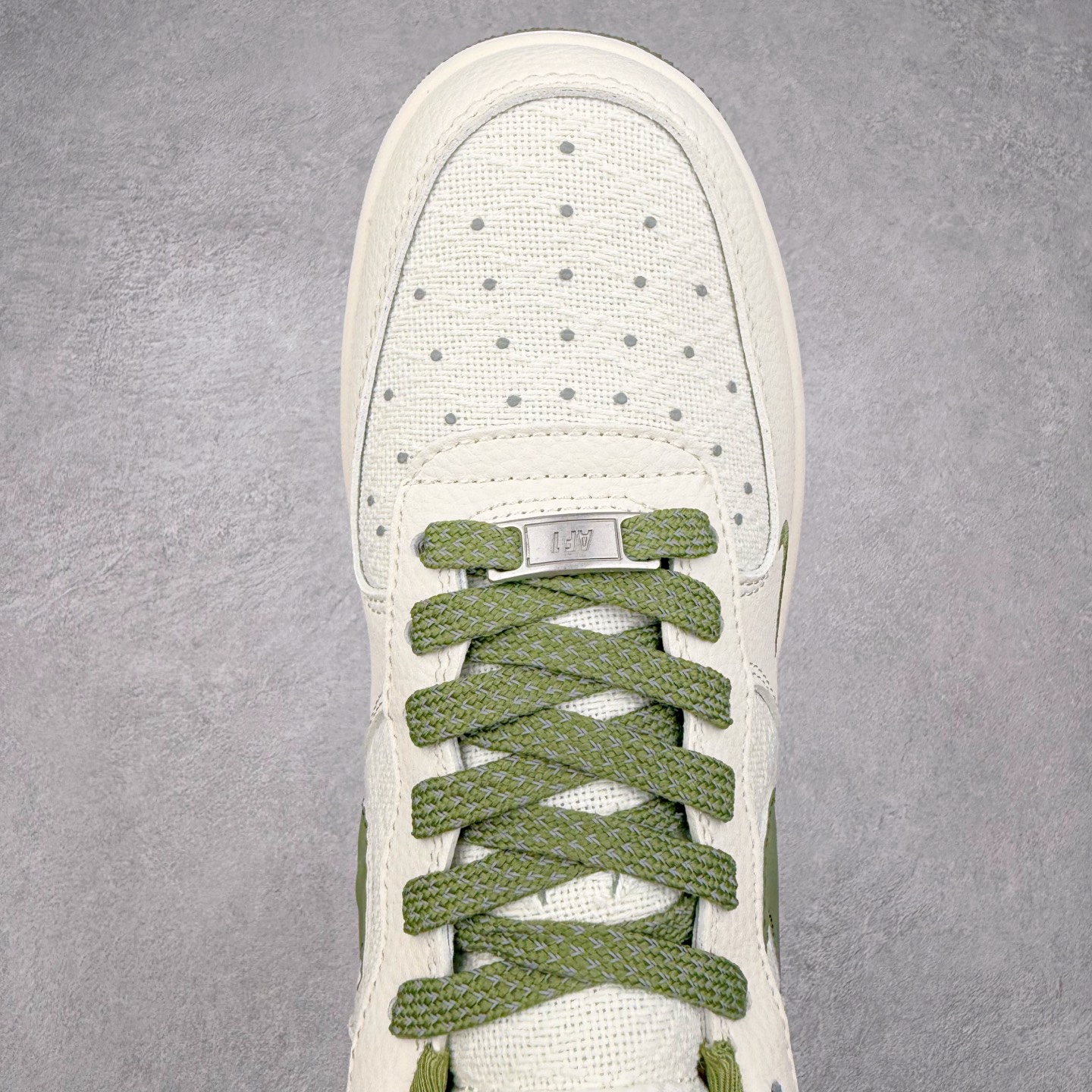 图片[4]-NK Air Force 1´07 Low 空军一号低帮百搭休闲运动板鞋 XX3168-192 柔软、弹性十足的缓震性能和出色的中底设计 横跨复古与现代的外型结合 造就出风靡全球 三十多年的Force 1 直到今天还深受青睐 实拍调校N版已经零色差零失真 百分百还原实物色彩所见即所得 不存在货不对板色差等低级问题 选购参考实物拍摄 不混卖不参货 只用心做好货严格选品 承诺混一赔十 尺码：36 36.5 37.5 38 38.5 39 40 40.5 41 42 42.5 43 44 44.5 45-选品中心