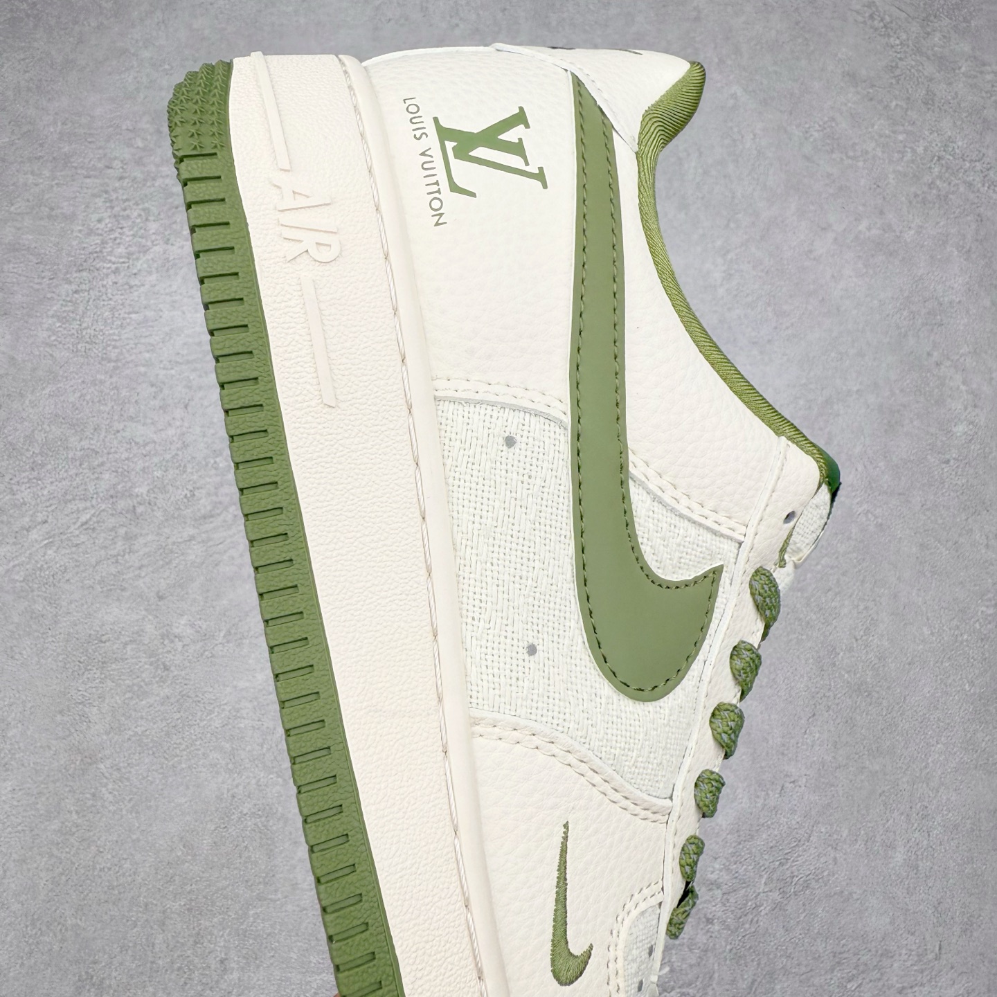 图片[6]-NK Air Force 1´07 Low 空军一号低帮百搭休闲运动板鞋 XX3168-192 柔软、弹性十足的缓震性能和出色的中底设计 横跨复古与现代的外型结合 造就出风靡全球 三十多年的Force 1 直到今天还深受青睐 实拍调校N版已经零色差零失真 百分百还原实物色彩所见即所得 不存在货不对板色差等低级问题 选购参考实物拍摄 不混卖不参货 只用心做好货严格选品 承诺混一赔十 尺码：36 36.5 37.5 38 38.5 39 40 40.5 41 42 42.5 43 44 44.5 45-选品中心