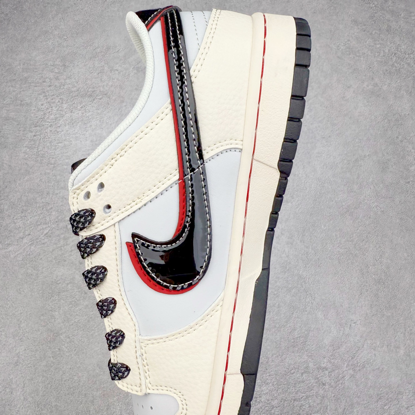 图片[7]-NK Dunk Low 定制配色 FC1688-237 大厂出品 极力推荐 原装头层材料 独家版型蒸餾加工帶來的是更好的视觉和脚感体验大厂纯原品质出货 清洁度 电绣工艺 皮料切割干净无任何毛边 细节完美 实拍调校N版已经零色差零失真 百分百还原实物色彩所见即所得 不存在货不对板色差等低级问题 选购参考实物拍摄 不混卖不参货 只用心做好货严格选品 承诺混一赔十 尺码：36 36.5 37.5 38 38.5 39 40 40.5 41 42 42.5 43 44 44.5 45-选品中心