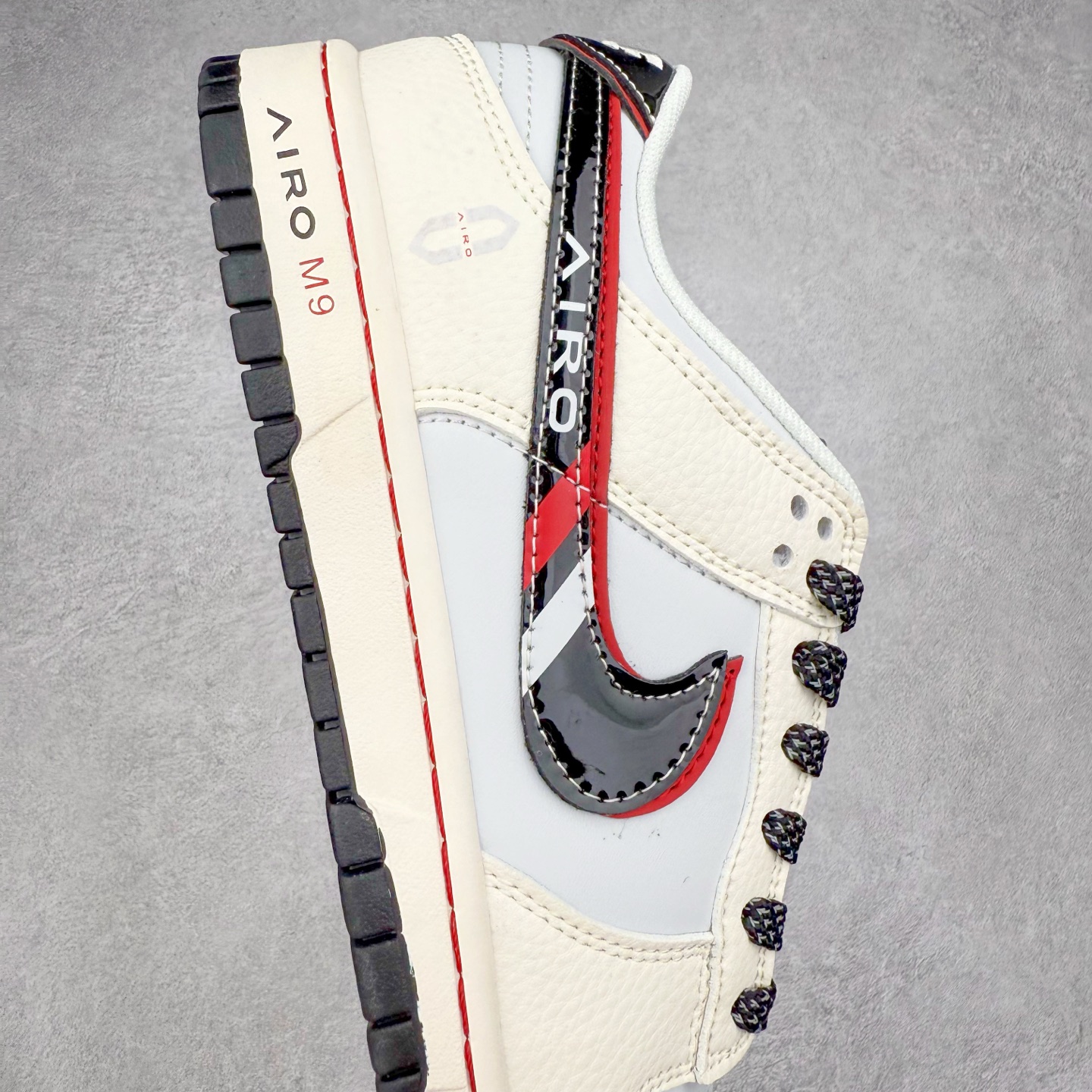 图片[6]-NK Dunk Low 定制配色 FC1688-237 大厂出品 极力推荐 原装头层材料 独家版型蒸餾加工帶來的是更好的视觉和脚感体验大厂纯原品质出货 清洁度 电绣工艺 皮料切割干净无任何毛边 细节完美 实拍调校N版已经零色差零失真 百分百还原实物色彩所见即所得 不存在货不对板色差等低级问题 选购参考实物拍摄 不混卖不参货 只用心做好货严格选品 承诺混一赔十 尺码：36 36.5 37.5 38 38.5 39 40 40.5 41 42 42.5 43 44 44.5 45-选品中心