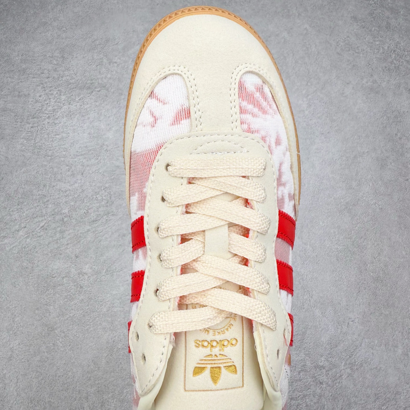 图片[4]-AD Original Samba OG 复古经典轻便板鞋 JR8841 这款桑巴鞋展示了高质量的工艺 带有装饰的超锁缝制和无缝的手感 柔软、柔软的皮革造型和标志性的3条纹完成了精致的外观 正规合身鞋带 鞋面上有绒面鞋垫 橡胶鞋底 享受正畸套筒软感 自50年代首次亮相以来就一直在赢得粉丝的青睐 尺码：36 36.5 37.5 38 38.5 39 40 40.5 41 42 42.5 43 44 44.5 45-选品中心