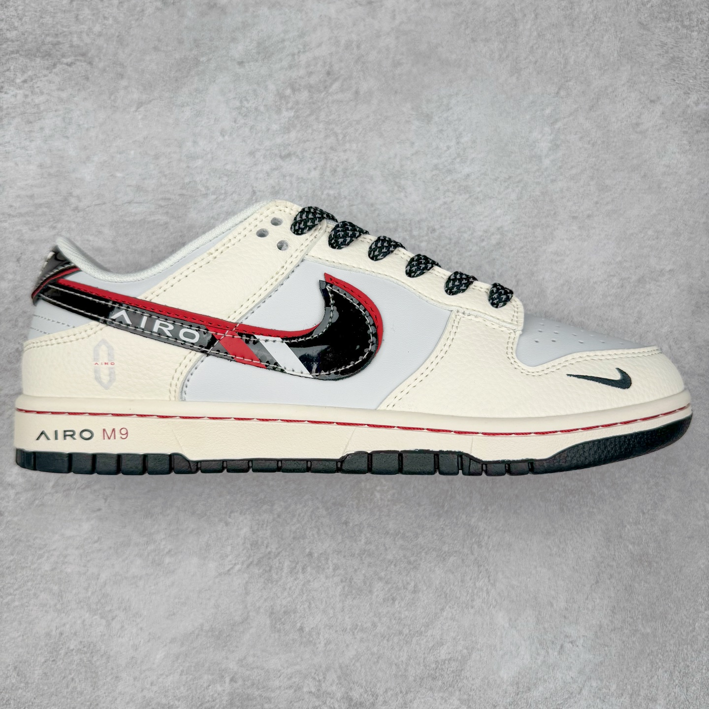 NK Dunk Low 定制配色 FC1688-237 大厂出品 极力推荐 原装头层材料 独家版型蒸餾加工帶來的是更好的视觉和脚感体验大厂纯原品质出货 清洁度 电绣工艺 皮料切割干净无任何毛边 细节完美 实拍调校N版已经零色差零失真 百分百还原实物色彩所见即所得 不存在货不对板色差等低级问题 选购参考实物拍摄 不混卖不参货 只用心做好货严格选品 承诺混一赔十 尺码：36 36.5 37.5 38 38.5 39 40 40.5 41 42 42.5 43 44 44.5 45-选品中心