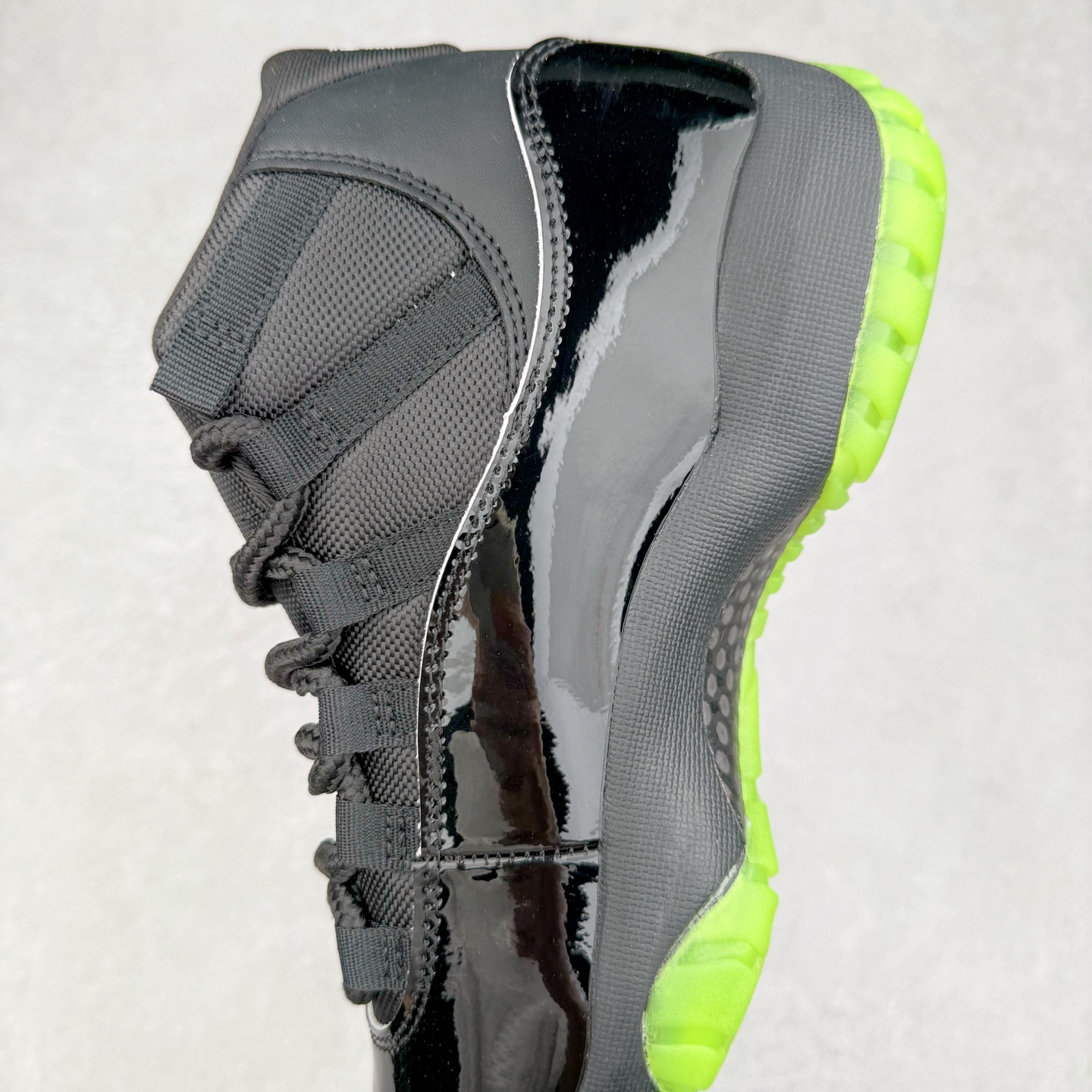 图片[7]-＃头层真碳福利 Air Jordan AJ11 系列 黑绿 IB1378-001 原盒原配 原鞋开模 鞋型零差距 正确中底 正确背垫刷胶 正确注胶孔 钢印加持 真实原厂碳纤 尺码：36 36.5 37.5 38 38.5 39 40 40.5 41 42 42.5 43 44 44.5 45 46-选品中心