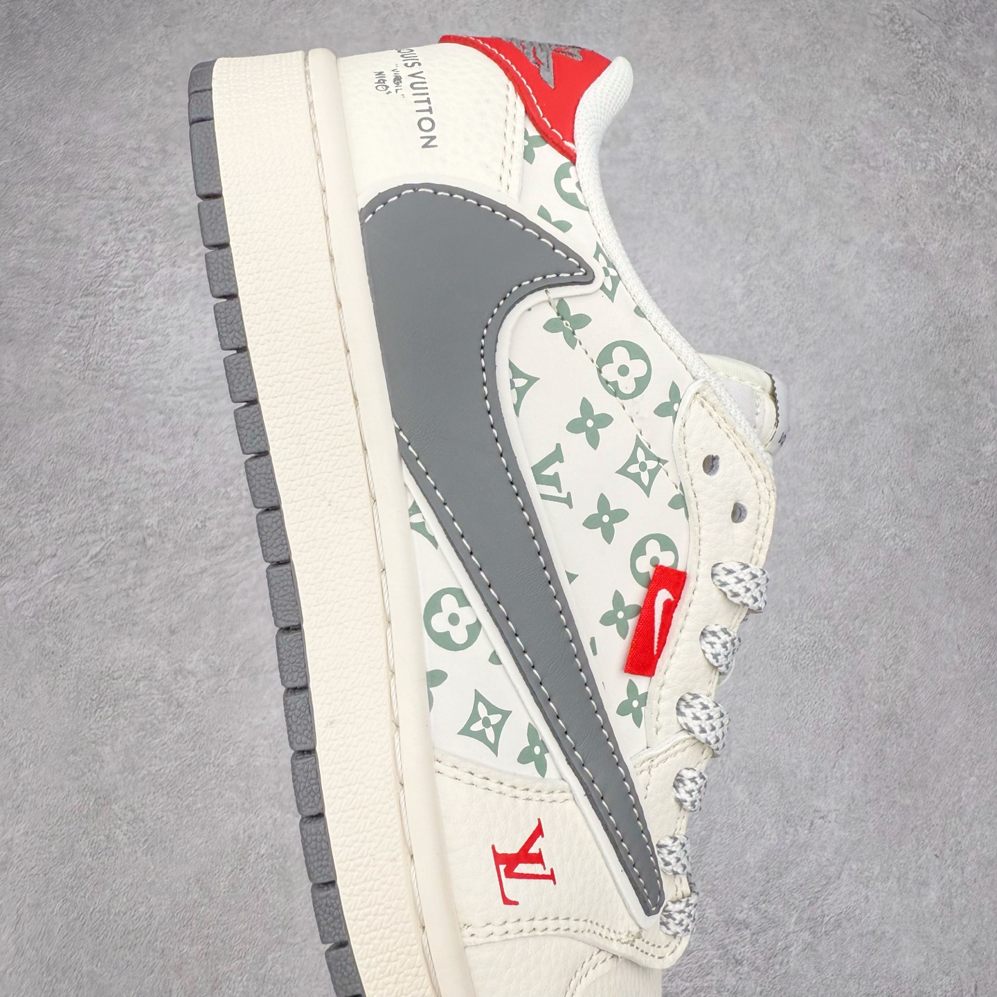 图片[6]-TS x Air Jordan AJ1 Low 倒钩低帮联名定制配色 YX5066-336 原厂内置气垫魔块 A模大底 头层小牛皮 鞋舌AJ原厂专用牛津布+AJ专用反口珍珠布+原厂无杂质高弹内里海棉+特殊封边弹力鞋带 实拍调校N版已经零色差零失真 百分百还原实物色彩所见即所得 不存在货不对板色差等低级问题 选购参考实物拍摄 不混卖不参货 只用心做好货严格选品 承诺混一赔十 尺码：36 36.5 37.5 38 38.5 39 40 40.5 41 42 42.5 43 44 44.5 45-选品中心