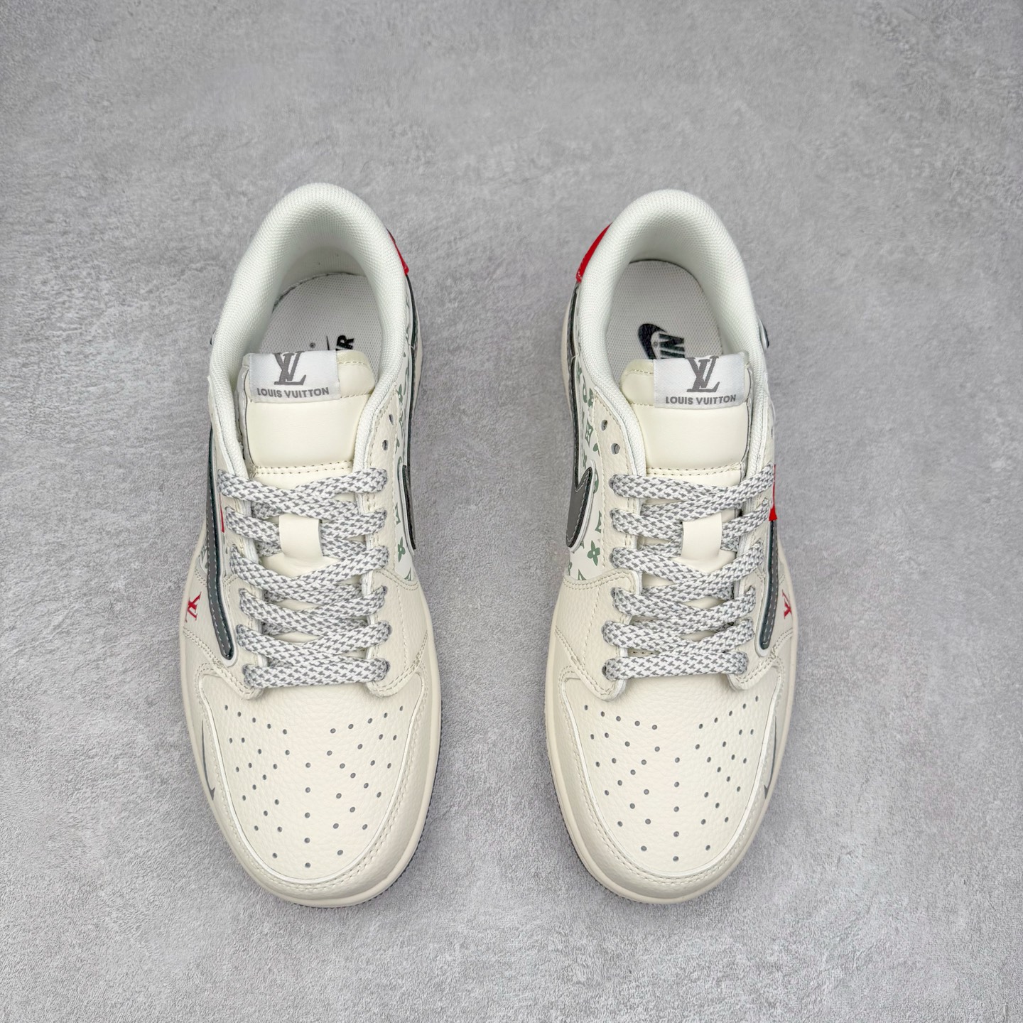 图片[2]-TS x Air Jordan AJ1 Low 倒钩低帮联名定制配色 YX5066-336 原厂内置气垫魔块 A模大底 头层小牛皮 鞋舌AJ原厂专用牛津布+AJ专用反口珍珠布+原厂无杂质高弹内里海棉+特殊封边弹力鞋带 实拍调校N版已经零色差零失真 百分百还原实物色彩所见即所得 不存在货不对板色差等低级问题 选购参考实物拍摄 不混卖不参货 只用心做好货严格选品 承诺混一赔十 尺码：36 36.5 37.5 38 38.5 39 40 40.5 41 42 42.5 43 44 44.5 45-选品中心