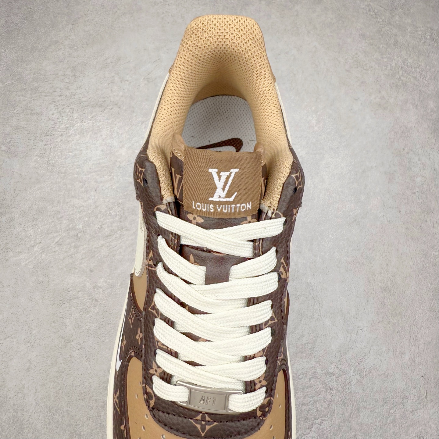 图片[5]-NK Air Force 1´07 Low 空军一号低帮百搭休闲运动板鞋 LW9279-009 柔软、弹性十足的缓震性能和出色的中底设计 横跨复古与现代的外型结合 造就出风靡全球 三十多年的Force 1 直到今天还深受青睐 实拍调校N版已经零色差零失真 百分百还原实物色彩所见即所得 不存在货不对板色差等低级问题 选购参考实物拍摄 不混卖不参货 只用心做好货严格选品 承诺混一赔十 尺码：36 36.5 37.5 38 38.5 39 40 40.5 41 42 42.5 43 44 44.5 45-选品中心