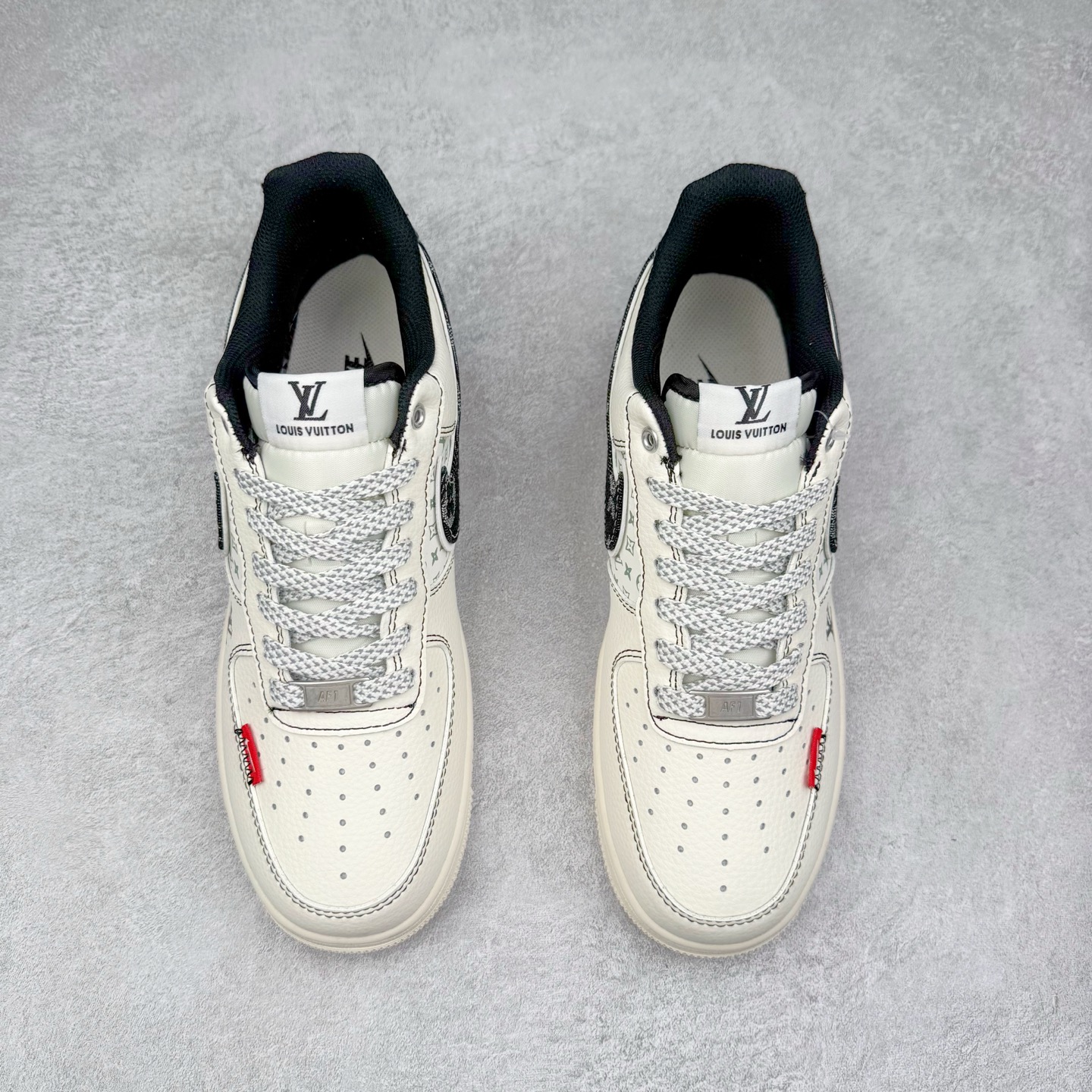 图片[2]-NK Air Force 1´07 Low 空军一号低帮百搭休闲运动板鞋 YX5066-341 柔软、弹性十足的缓震性能和出色的中底设计 横跨复古与现代的外型结合 造就出风靡全球 三十多年的Force 1 直到今天还深受青睐 实拍调校N版已经零色差零失真 百分百还原实物色彩所见即所得 不存在货不对板色差等低级问题 选购参考实物拍摄 不混卖不参货 只用心做好货严格选品 承诺混一赔十 尺码：36 36.5 37.5 38 38.5 39 40 40.5 41 42 42.5 43 44 44.5 45-选品中心