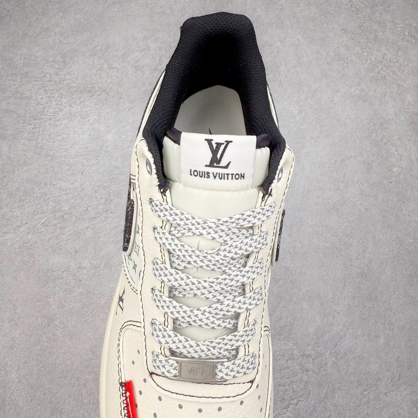 图片[5]-NK Air Force 1´07 Low 空军一号低帮百搭休闲运动板鞋 YX5066-341 柔软、弹性十足的缓震性能和出色的中底设计 横跨复古与现代的外型结合 造就出风靡全球 三十多年的Force 1 直到今天还深受青睐 实拍调校N版已经零色差零失真 百分百还原实物色彩所见即所得 不存在货不对板色差等低级问题 选购参考实物拍摄 不混卖不参货 只用心做好货严格选品 承诺混一赔十 尺码：36 36.5 37.5 38 38.5 39 40 40.5 41 42 42.5 43 44 44.5 45-选品中心