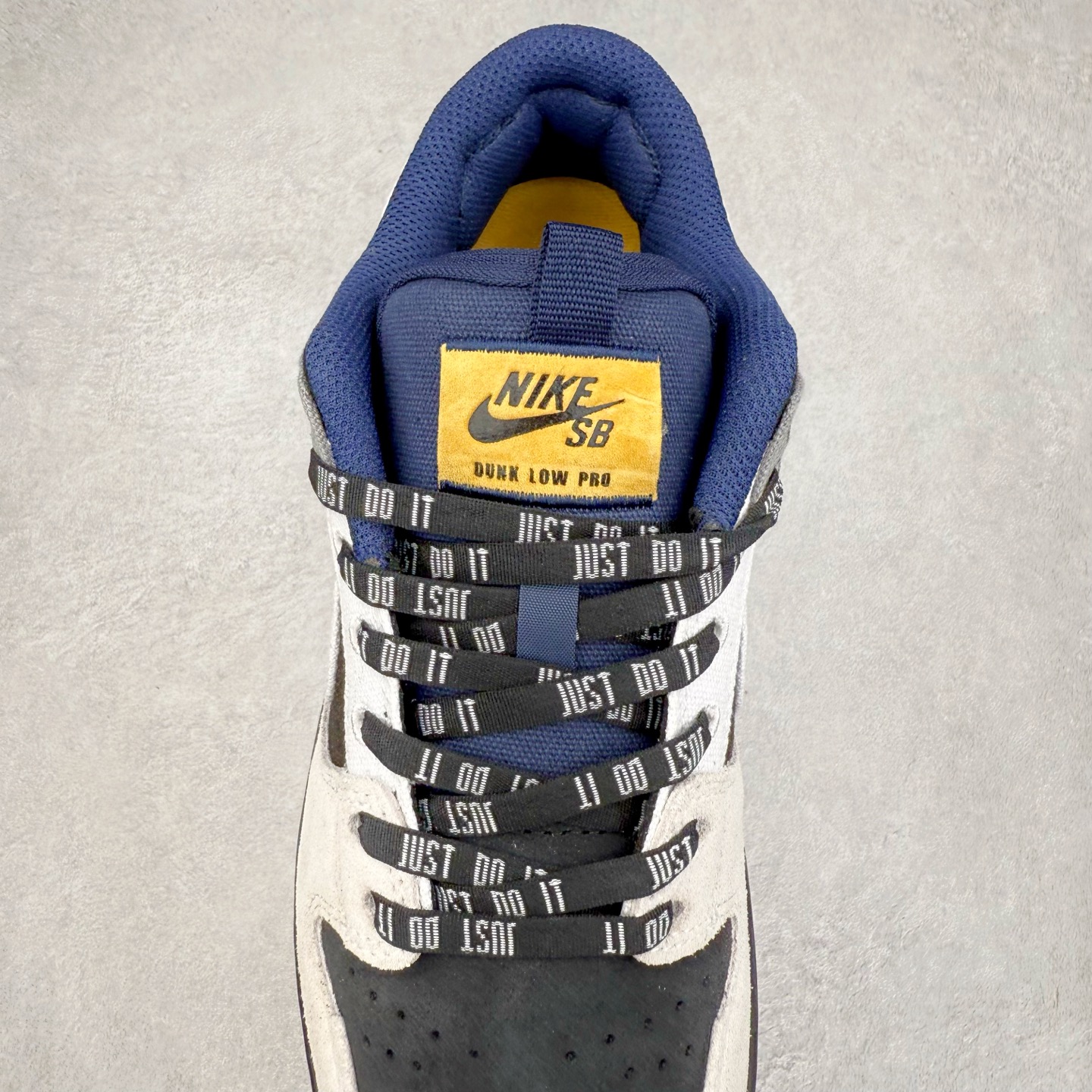 图片[5]-＃F版 NK SB Dunk Low 解构绑带 DX6775-400 极限压缩利润空间 超乎所想的高性价比 用料绝不含糊 原盒原配 正确耐磨橡胶大底 超高清洁度 全鞋零毛边皮料切割 全套原楦原模倾力打造完美版型 尺码：36 36.5 37.5 38 38.5 39 40 40.5 41 42 42.5 43 44 44.5 45 46 47.5-选品中心