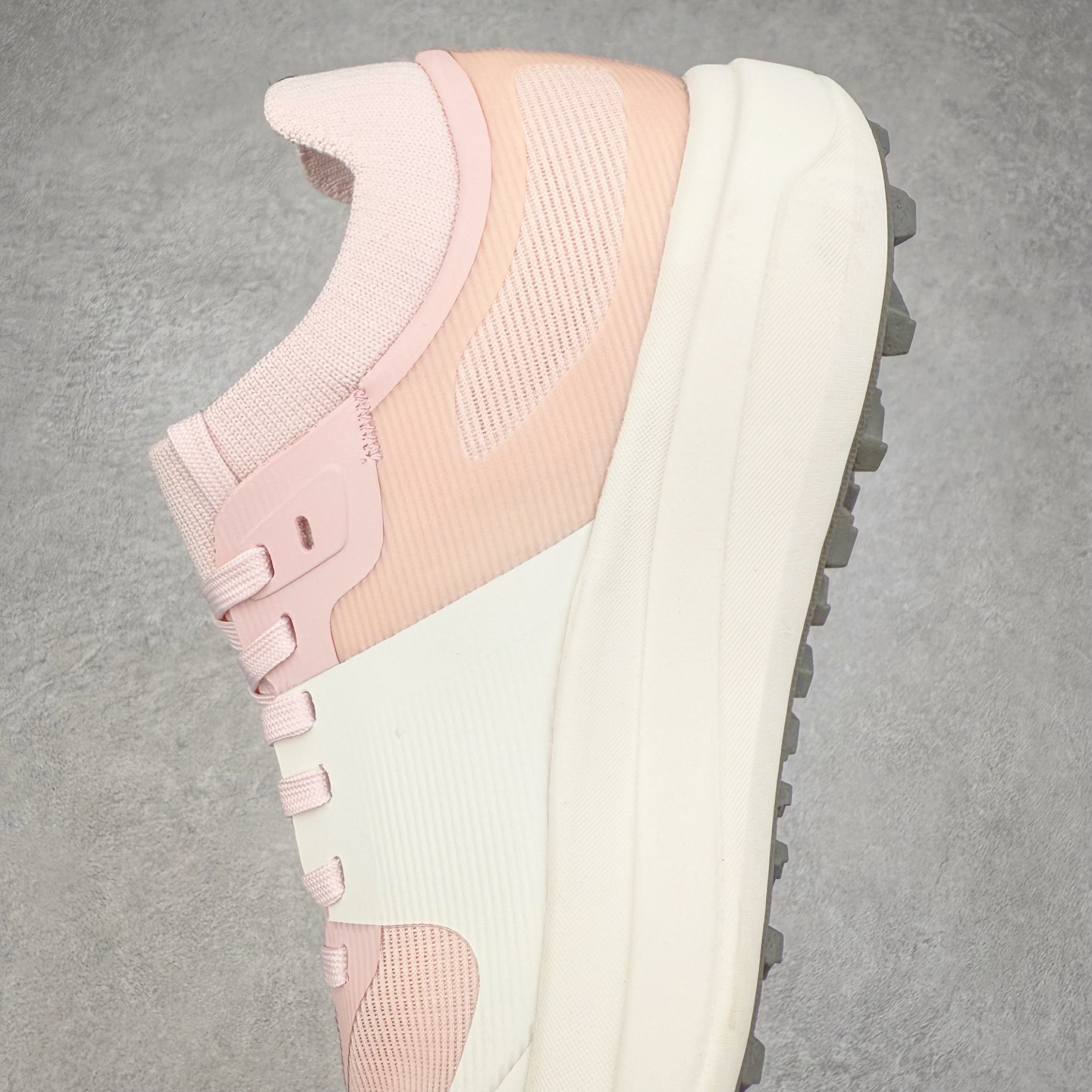 图片[7]-＃HP Arcteryx SYLAN 始祖鸟户外防水透气低帮徒步登山鞋 Arcteryx中文名始祖鸟 加拿大户外服饰品牌 1989年创立于加拿大温哥华 始祖鸟来自加拿大海岸山脉 植根高山的专业户外品牌 始终秉承对精湛设计和工艺孜孜以求的准则 从1989年创立至今 Arcteryx始终不断在产品设计与做工上不惜工本 以满足始祖鸟的标准 品质、设计以及精简的理念造就了其良好的性能 并能满足严苛环境下的使用需求 尺码：39 40 41 42 43 44 45-选品中心