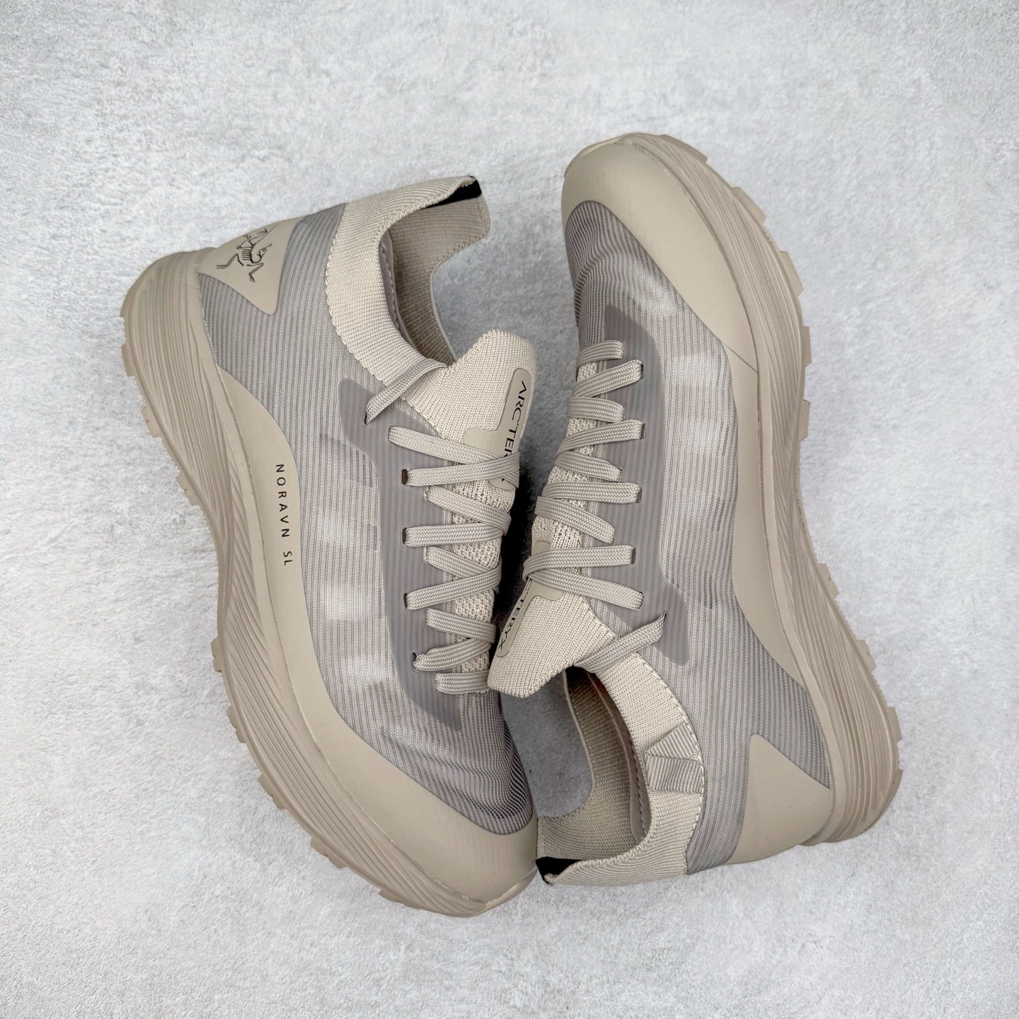 图片[3]-＃HP Arcteryx Norvan SL 3 始祖鸟时尚舒适防滑透气轻便低帮跑步鞋 Arcteryx中文名始祖鸟 加拿大户外服饰品牌 1989年创立于加拿大温哥华 始祖鸟来自加拿大海岸山脉 植根高山的专业户外品牌 始终秉承对精湛设计和工艺孜孜以求的准则 从1989年创立至今 Arcteryx始终不断在产品设计与做工上不惜工本 以满足始祖鸟的标准 品质、设计以及精简的理念造就了其良好的性能 并能满足严苛环境下的使用需求 尺码：40 41 42 43 44 45-选品中心