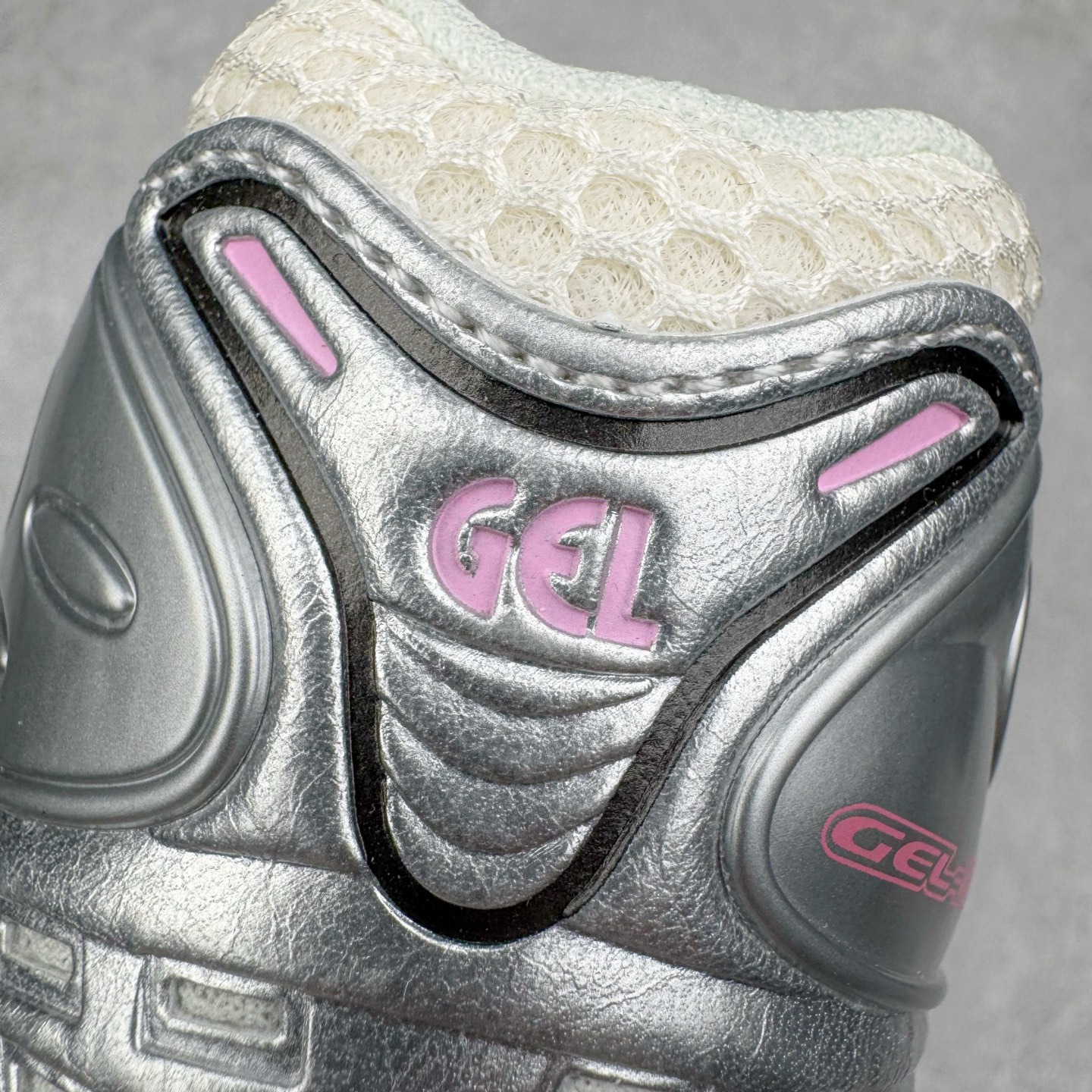 图片[15]-＃ZC总裁 Asics Gel-Kayano K14 亚瑟士系列复古舒适织物合成革减震防滑耐磨低帮休闲跑步鞋 市场顶级版本 原装纸板楦头开发 独家私模五层组合大底 原厂定制缓震硅胶加持 原盒原配 官方四联吊牌 一比一同步原鞋工艺和用料 鞋面原厂“三明治”多层网布 区别其他同价版本 鞋垫采用原厂OrthoLite欧索莱材质 非普通海玻璃鞋垫 后跟一样采用了GEL缓震胶 整体系列设计非常的科技感 锻炼跑步的同时让你一样时尚百搭 尺码：36 37 37.5 38 39 39.5 40 40.5 41.5 42 42.5 43.5 44 44.5 45 46-选品中心