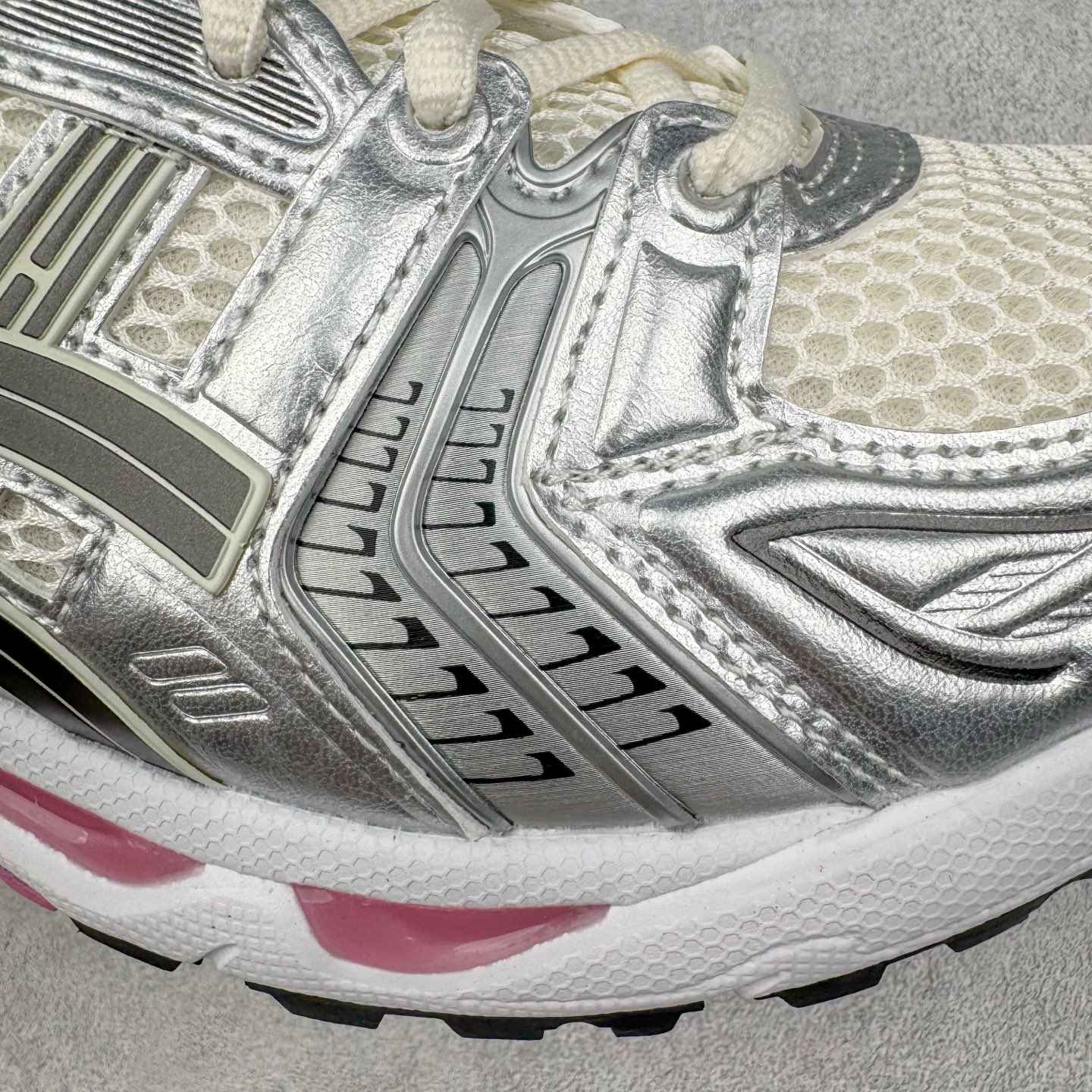 图片[19]-＃ZC总裁 Asics Gel-Kayano K14 亚瑟士系列复古舒适织物合成革减震防滑耐磨低帮休闲跑步鞋 市场顶级版本 原装纸板楦头开发 独家私模五层组合大底 原厂定制缓震硅胶加持 原盒原配 官方四联吊牌 一比一同步原鞋工艺和用料 鞋面原厂“三明治”多层网布 区别其他同价版本 鞋垫采用原厂OrthoLite欧索莱材质 非普通海玻璃鞋垫 后跟一样采用了GEL缓震胶 整体系列设计非常的科技感 锻炼跑步的同时让你一样时尚百搭 尺码：36 37 37.5 38 39 39.5 40 40.5 41.5 42 42.5 43.5 44 44.5 45 46-选品中心