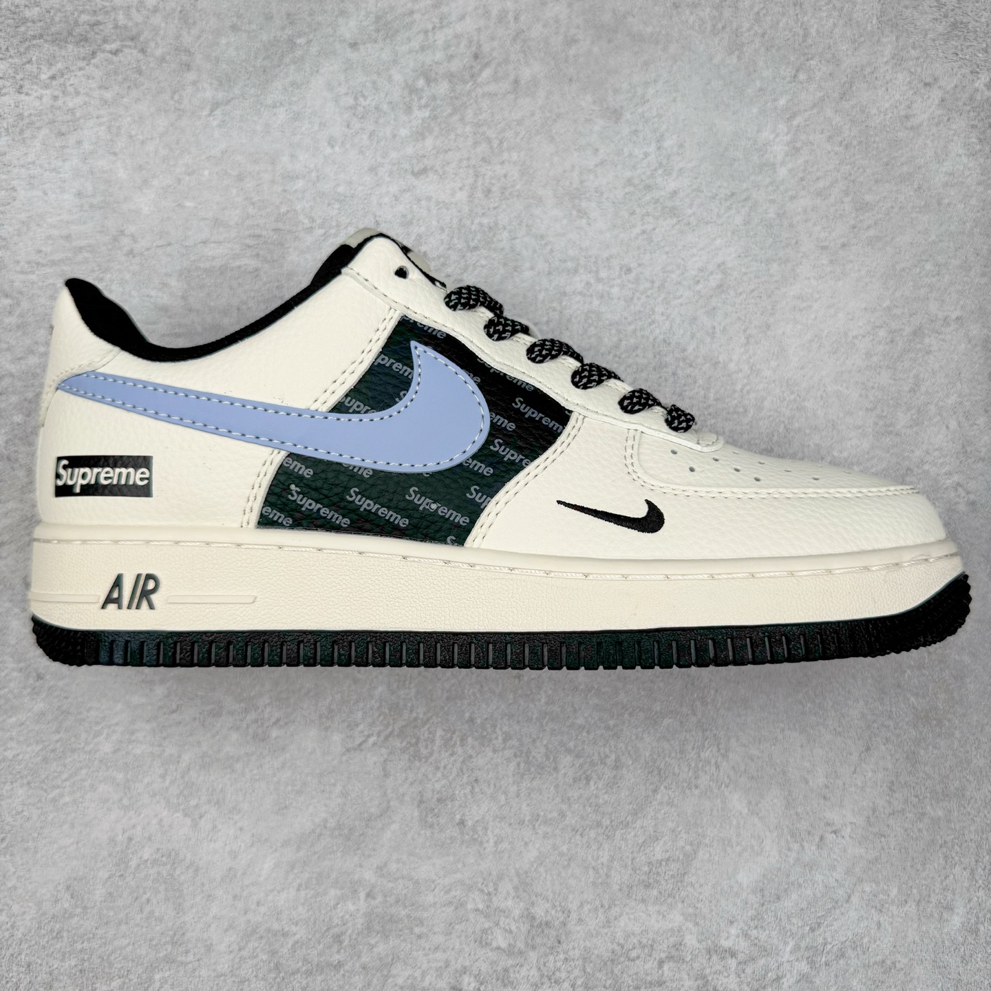 NK Air Force 1´07 Low 空军一号低帮百搭休闲运动板鞋 ZH2598-311 柔软、弹性十足的缓震性能和出色的中底设计 横跨复古与现代的外型结合 造就出风靡全球 三十多年的Force 1 直到今天还深受青睐 实拍调校N版已经零色差零失真 百分百还原实物色彩所见即所得 不存在货不对板色差等低级问题 选购参考实物拍摄 不混卖不参货 只用心做好货严格选品 承诺混一赔十 尺码：36 36.5 37.5 38 38.5 39 40 40.5 41 42 42.5 43 44 44.5 45-选品中心