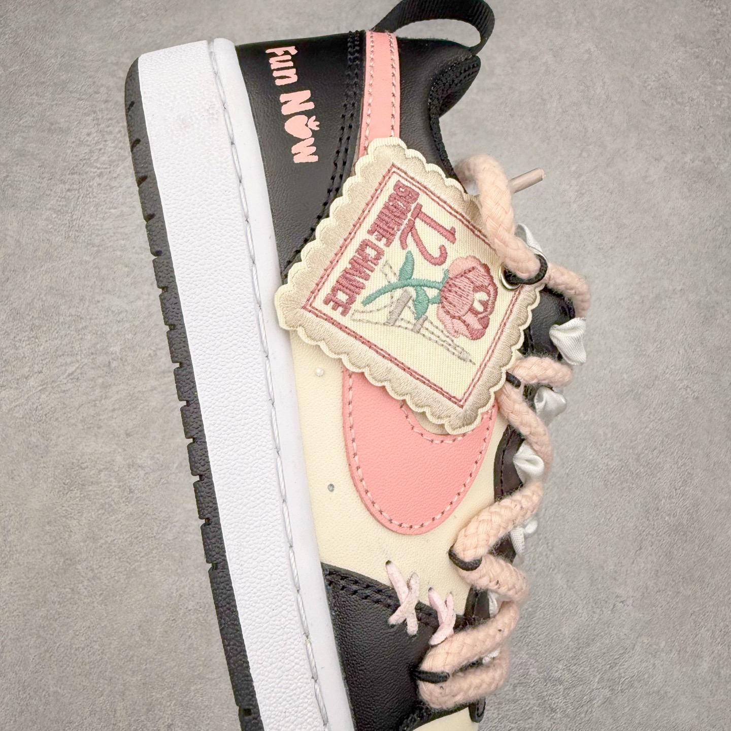 图片[6]-＃福利特价 NK Court Borough Low CB2 低帮百搭透气休闲运动板鞋 绑带解构风定制配色 原数据独家私模大底 经典耐用的设计 兼顾舒适脚感和出众风范 演绎匠心之作 结构性的支撑贴合感结合复古篮球设计 塑就场外全明星风范 尺码：36 36.5 37.5 38 38.5 39 40 40.5 41 42 42.5 43 44 44.5 45 46-选品中心