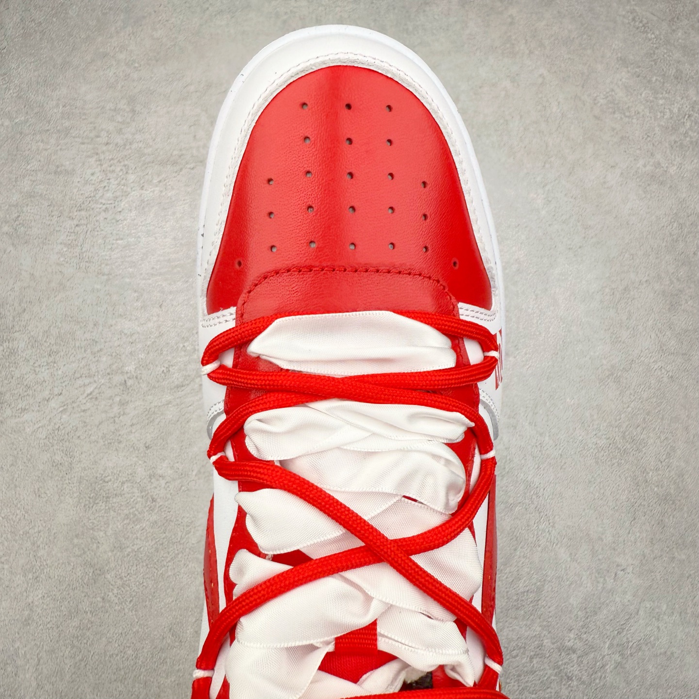 图片[4]-＃福利特价 NK Court Borough Low CB2 低帮百搭透气休闲运动板鞋 绑带解构风定制配色 原数据独家私模大底 经典耐用的设计 兼顾舒适脚感和出众风范 演绎匠心之作 结构性的支撑贴合感结合复古篮球设计 塑就场外全明星风范 尺码：36 36.5 37.5 38 38.5 39 40 40.5 41 42 42.5 43 44 44.5 45 46-选品中心