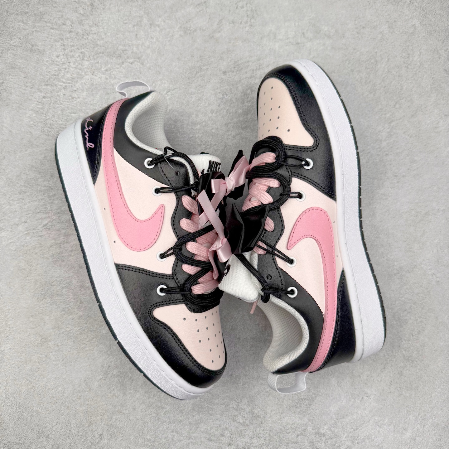 图片[3]-＃福利特价 NK Court Borough Low CB2 低帮百搭透气休闲运动板鞋 绑带解构风定制配色 原数据独家私模大底 经典耐用的设计 兼顾舒适脚感和出众风范 演绎匠心之作 结构性的支撑贴合感结合复古篮球设计 塑就场外全明星风范 尺码：36 36.5 37.5 38 38.5 39 40 40.5 41 42 42.5 43 44 44.5 45 46-选品中心