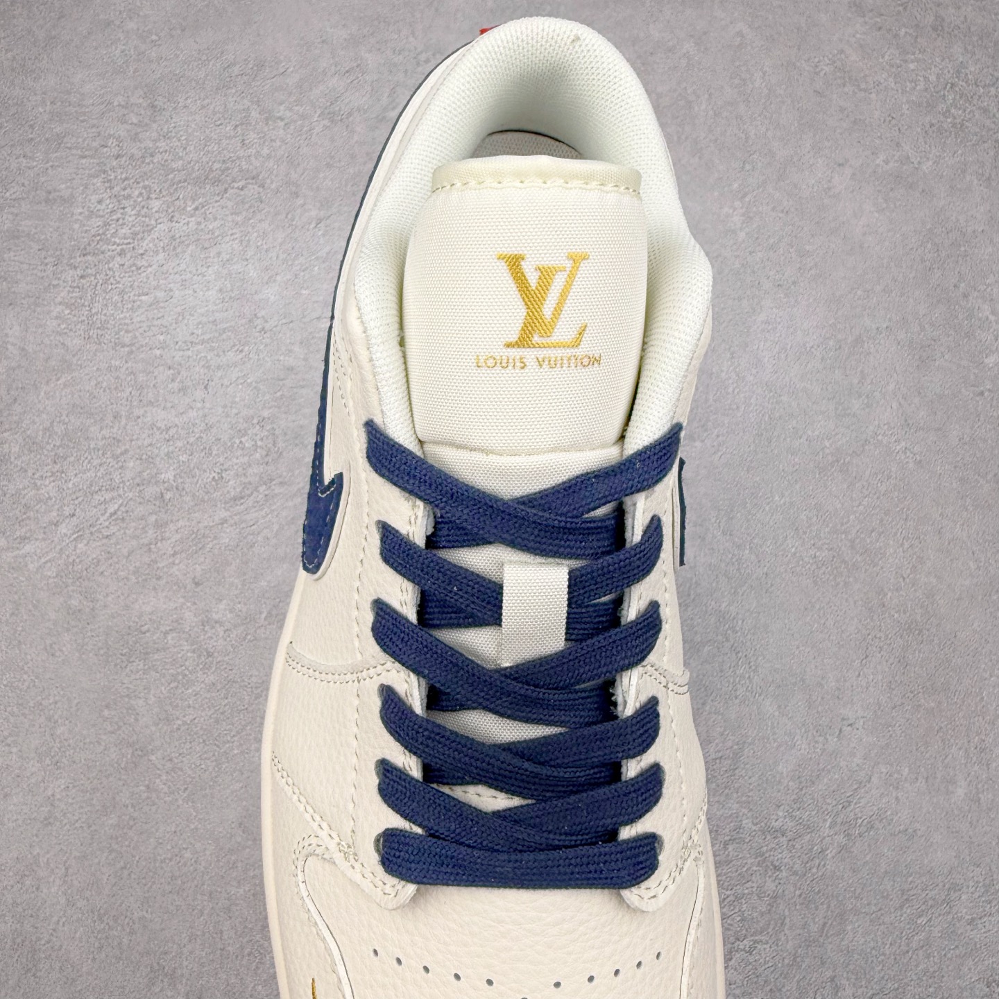 图片[5]-TS x Air Jordan AJ1 Low 倒钩低帮联名定制配色 XX3168-171 原厂内置气垫魔块 A模大底 头层小牛皮 鞋舌AJ原厂专用牛津布+AJ专用反口珍珠布+原厂无杂质高弹内里海棉+特殊封边弹力鞋带 实拍调校N版已经零色差零失真 百分百还原实物色彩所见即所得 不存在货不对板色差等低级问题 选购参考实物拍摄 不混卖不参货 只用心做好货严格选品 承诺混一赔十 尺码：36 36.5 37.5 38 38.5 39 40 40.5 41 42 42.5 43 44 44.5 45-选品中心