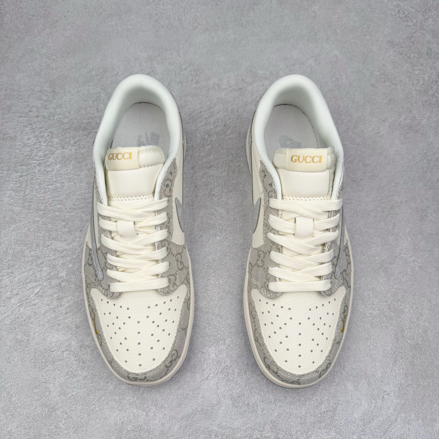 图片[2]-TS x Air Jordan AJ1 Low 倒钩低帮联名定制配色 XS7089-604 原厂内置气垫魔块 A模大底 头层小牛皮 鞋舌AJ原厂专用牛津布+AJ专用反口珍珠布+原厂无杂质高弹内里海棉+特殊封边弹力鞋带 实拍调校N版已经零色差零失真 百分百还原实物色彩所见即所得 不存在货不对板色差等低级问题 选购参考实物拍摄 不混卖不参货 只用心做好货严格选品 承诺混一赔十 尺码：36 36.5 37.5 38 38.5 39 40 40.5 41 42 42.5 43 44 44.5 45-选品中心