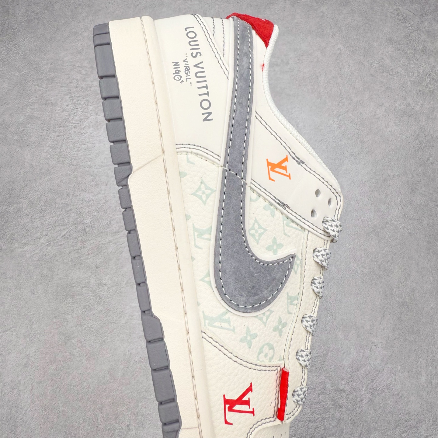 图片[6]-NK Dunk Low 定制配色 YX5066-360 大厂出品 极力推荐 原装头层材料 独家版型蒸餾加工帶來的是更好的视觉和脚感体验大厂纯原品质出货 清洁度 电绣工艺 皮料切割干净无任何毛边 细节完美 实拍调校N版已经零色差零失真 百分百还原实物色彩所见即所得 不存在货不对板色差等低级问题 选购参考实物拍摄 不混卖不参货 只用心做好货严格选品 承诺混一赔十 尺码：36 36.5 37.5 38 38.5 39 40 40.5 41 42 42.5 43 44 44.5 45-选品中心