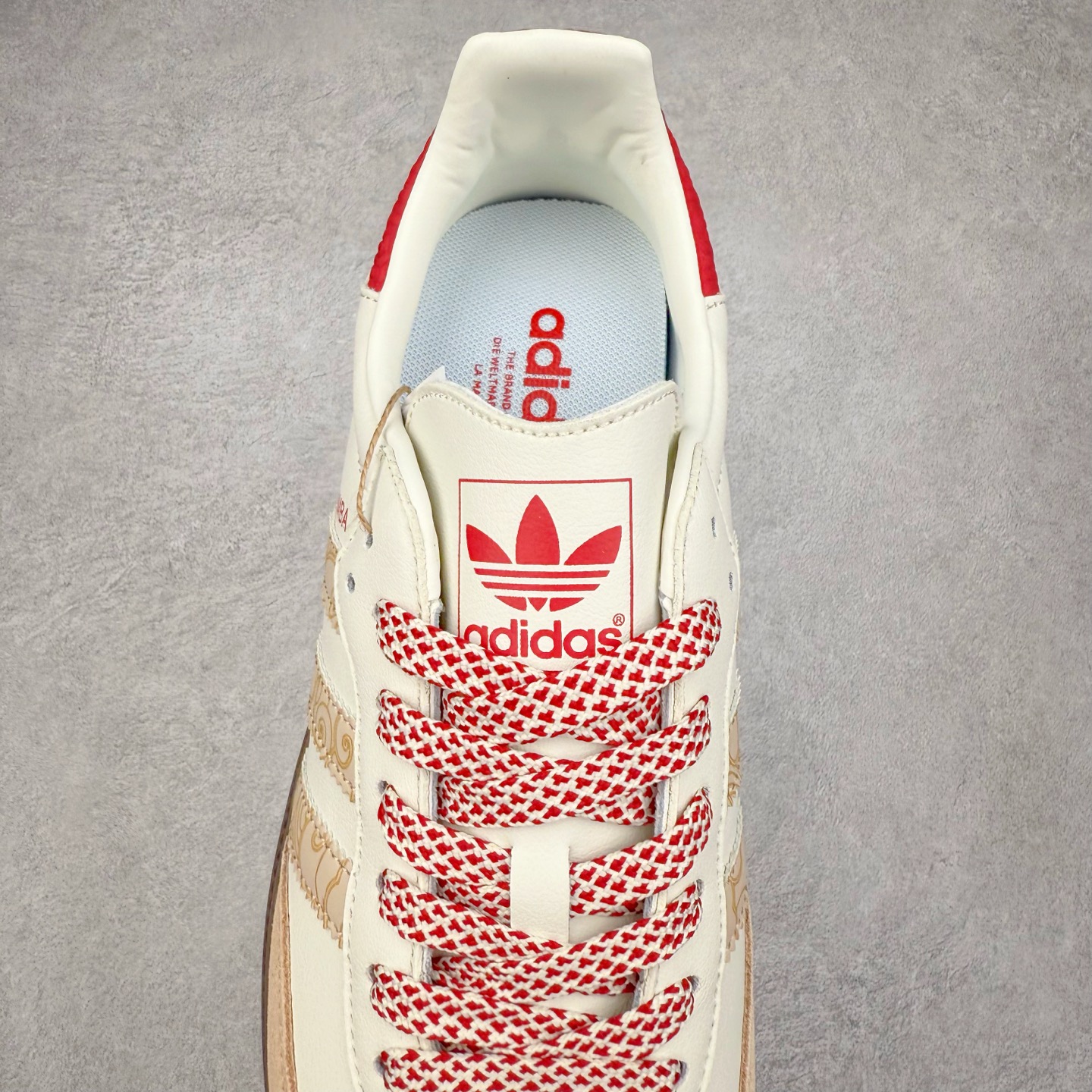 图片[5]-＃C2 AD Original Samba OG 复古经典轻便板鞋 定制配色 XR0007 这款桑巴鞋展示了高质量的工艺 带有装饰的超锁缝制和无缝的手感 柔软、柔软的皮革造型和标志性的3条纹完成了精致的外观 正规合身鞋带 鞋面上有绒面鞋垫 橡胶鞋底 享受正畸套筒软感 自50年代首次亮相以来就一直在赢得粉丝的青睐 尺码：36 36.5 37.5 38 38.5 39 40 40.5 41 42 42.5 43 44 44.5 45-选品中心