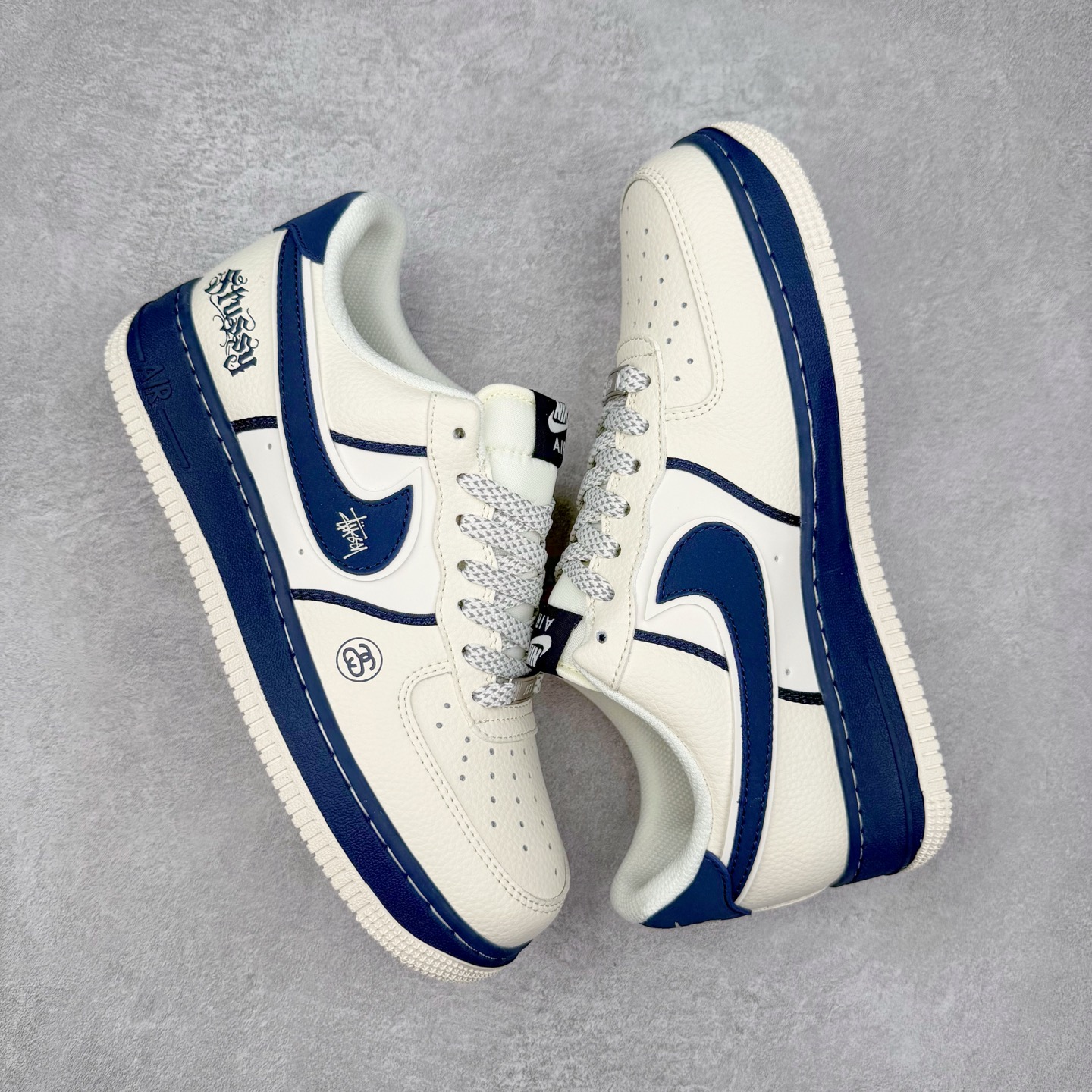 图片[3]-NK Air Force 1´07 Low 空军一号低帮百搭休闲运动板鞋 QW5836-009 柔软、弹性十足的缓震性能和出色的中底设计 横跨复古与现代的外型结合 造就出风靡全球 三十多年的Force 1 直到今天还深受青睐 实拍调校N版已经零色差零失真 百分百还原实物色彩所见即所得 不存在货不对板色差等低级问题 选购参考实物拍摄 不混卖不参货 只用心做好货严格选品 承诺混一赔十 尺码：36 36.5 37.5 38 38.5 39 40 40.5 41 42 42.5 43 44 44.5 45-选品中心