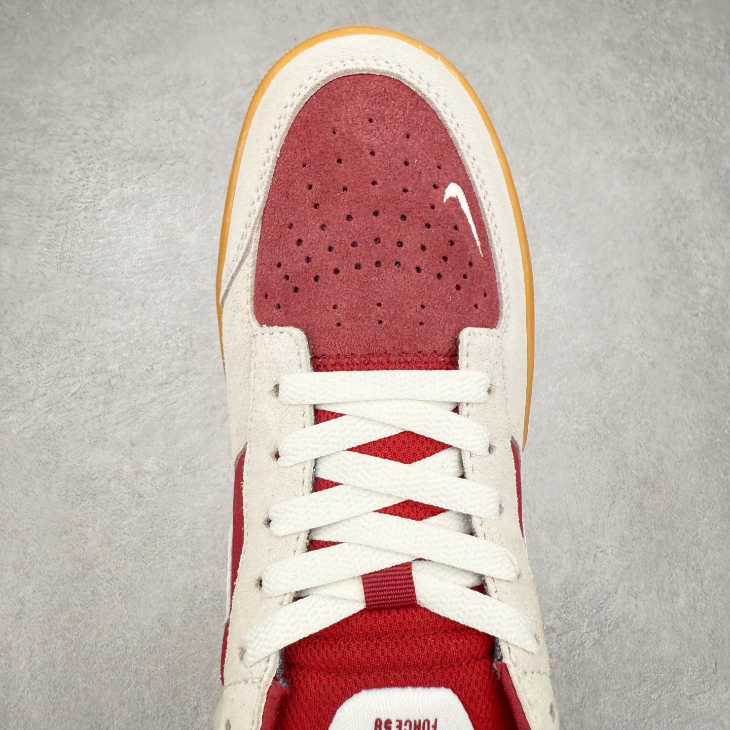 图片[4]-NK SB Force 58 空军58系列低帮休闲运动滑板板鞋 DV5477-601 鞋面由帆布和麂皮拼接 层次感丰富 搭配硫化外底 耐磨耐穿 鞋舌及中底后跟处饰有SB Logo 表明鞋款身份 采用包边设计 经久耐穿 硫化结构则有效提升灵活性 穿上这款全新推出的创意力作 助你耀动街头 尺码：36 36.5 37.5 38 38.5 39 40 40.5 41 42 42.5 43 44 45-选品中心