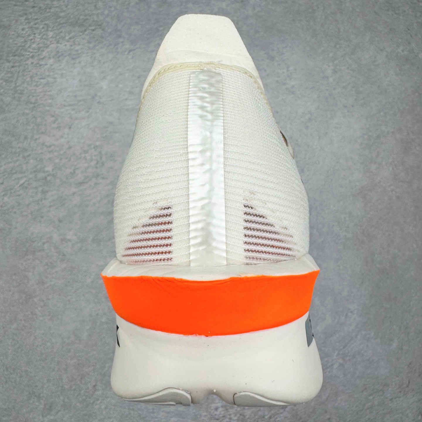 图片[8]-＃TG纯原 Jakob A. Ingebrigtsen x NK Zoom VaporFly Next 4% 舒适百搭透气回弹低帮短跑马拉松跑步鞋 HF6413-100 泰光Zp特供批次 市面唯一支持实战的跑鞋 原档案数据原厂网纱 正确高频花纹 前后掌内置Zoom Air气垫 原装MD大底 脚感完美还原 原盒原配 QC检验、钢印 俱全 原底科技 同步原版 脚感堪比Boost 采用精致醒目设计，精准诠释雅各布·因格布里格森的风格，聚焦他的核心信念：家庭与夺冠。该鞋款在前代鞋款的基础上减轻重量，但不影响性能表现。碳纤维 Flyplate 结合出众回弹的ZoomX泡绵中底，缔造比赛日佳选，令你快意难挡，疾速冲刺。这款公路竞速跑步鞋具备匠心品质，无论是日常畅跑还是马拉松，皆可轻松驾驭，是雅各布的信赖之选。尺码：36 36.5 37.5 38 38.5 39 40 40.5 41 42 42.5 43 44 44.5 45-选品中心