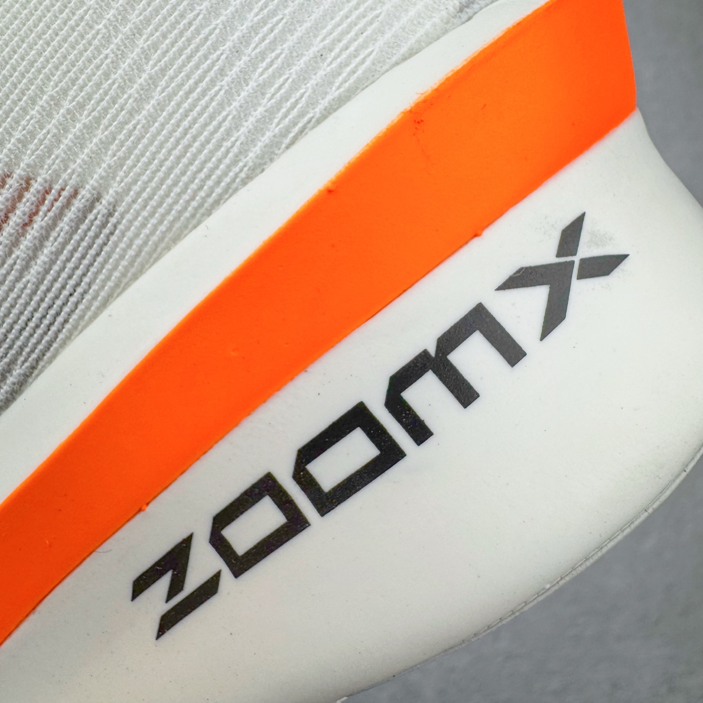 图片[12]-＃TG纯原 Jakob A. Ingebrigtsen x NK Zoom VaporFly Next 4% 舒适百搭透气回弹低帮短跑马拉松跑步鞋 HF6413-100 泰光Zp特供批次 市面唯一支持实战的跑鞋 原档案数据原厂网纱 正确高频花纹 前后掌内置Zoom Air气垫 原装MD大底 脚感完美还原 原盒原配 QC检验、钢印 俱全 原底科技 同步原版 脚感堪比Boost 采用精致醒目设计，精准诠释雅各布·因格布里格森的风格，聚焦他的核心信念：家庭与夺冠。该鞋款在前代鞋款的基础上减轻重量，但不影响性能表现。碳纤维 Flyplate 结合出众回弹的ZoomX泡绵中底，缔造比赛日佳选，令你快意难挡，疾速冲刺。这款公路竞速跑步鞋具备匠心品质，无论是日常畅跑还是马拉松，皆可轻松驾驭，是雅各布的信赖之选。尺码：36 36.5 37.5 38 38.5 39 40 40.5 41 42 42.5 43 44 44.5 45-选品中心