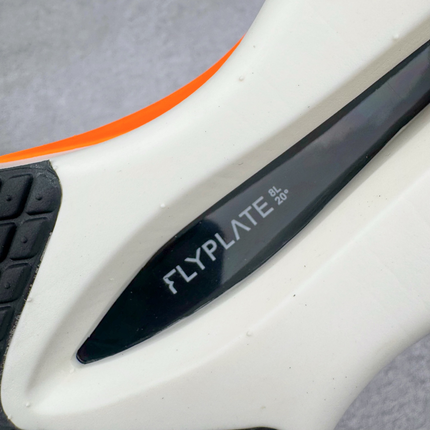 图片[13]-＃TG纯原 Jakob A. Ingebrigtsen x NK Zoom VaporFly Next 4% 舒适百搭透气回弹低帮短跑马拉松跑步鞋 HF6413-100 泰光Zp特供批次 市面唯一支持实战的跑鞋 原档案数据原厂网纱 正确高频花纹 前后掌内置Zoom Air气垫 原装MD大底 脚感完美还原 原盒原配 QC检验、钢印 俱全 原底科技 同步原版 脚感堪比Boost 采用精致醒目设计，精准诠释雅各布·因格布里格森的风格，聚焦他的核心信念：家庭与夺冠。该鞋款在前代鞋款的基础上减轻重量，但不影响性能表现。碳纤维 Flyplate 结合出众回弹的ZoomX泡绵中底，缔造比赛日佳选，令你快意难挡，疾速冲刺。这款公路竞速跑步鞋具备匠心品质，无论是日常畅跑还是马拉松，皆可轻松驾驭，是雅各布的信赖之选。尺码：36 36.5 37.5 38 38.5 39 40 40.5 41 42 42.5 43 44 44.5 45-选品中心