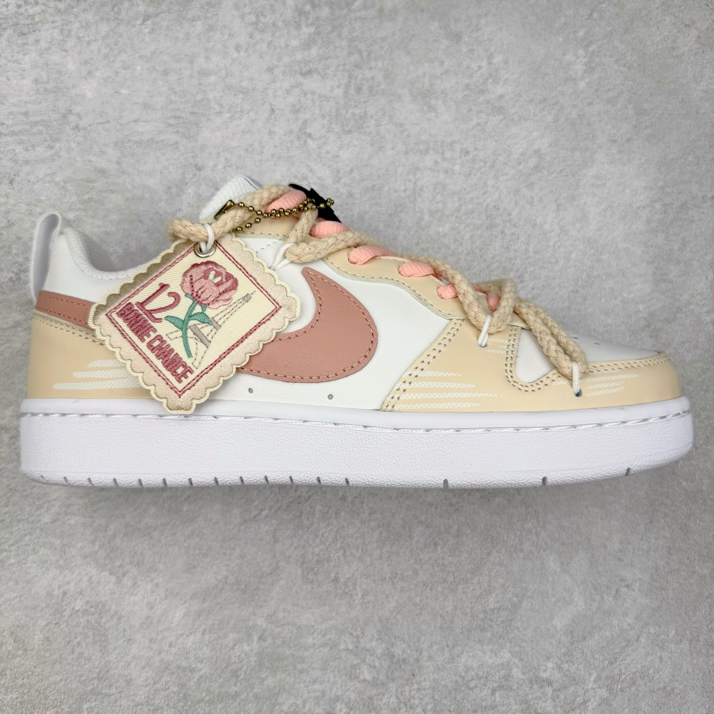 图片[8]-＃福利特价 NK Court Borough Low CB2 低帮百搭透气休闲运动板鞋 绑带解构风定制配色 原数据独家私模大底 经典耐用的设计 兼顾舒适脚感和出众风范 演绎匠心之作 结构性的支撑贴合感结合复古篮球设计 塑就场外全明星风范 尺码：36 36.5 37.5 38 38.5 39 40 40.5 41 42 42.5 43 44 44.5 45 46-选品中心