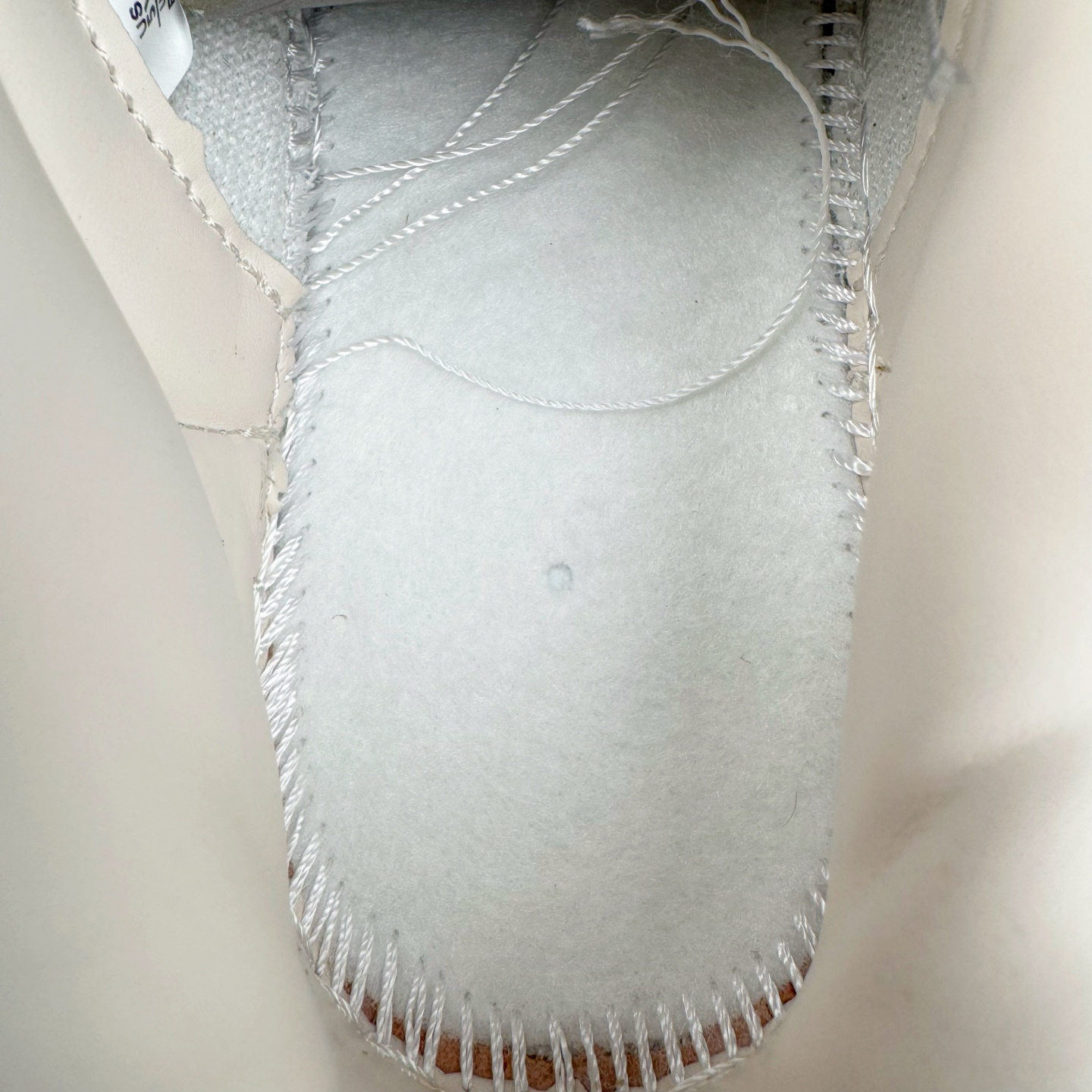 图片[10]-＃YC纯原 NK Dunk Low 柔粉 FB7910-601 实力大厂出品 新配色陆续开发 利润个位数只为口碑 全套原纸板楦头开发 确保原汁原味 完美呈现DUNK版型 一比一鞋头弧度高度鞋身弧度 此版本只针对中端市场 皮料材质有所更替 其他数据细节工艺流程均保持一致 绝不口嗨 细节品控鞋型随意对比 独家私模官方第六代原厂航空铝磨具打磨大底 鞋头坡度极致还原 无解鞋型 原盒原配 圈内天花板工艺 原厂玻璃冲刀 超高清洁度 全鞋零毛边皮料切割 原厂中底布点胶 中底布拉帮走线遵循公司 尺码：36 36.5 37.5 38 38.5 39 40 40.5 41 42 42.5 43 44 44.5 45 46-选品中心