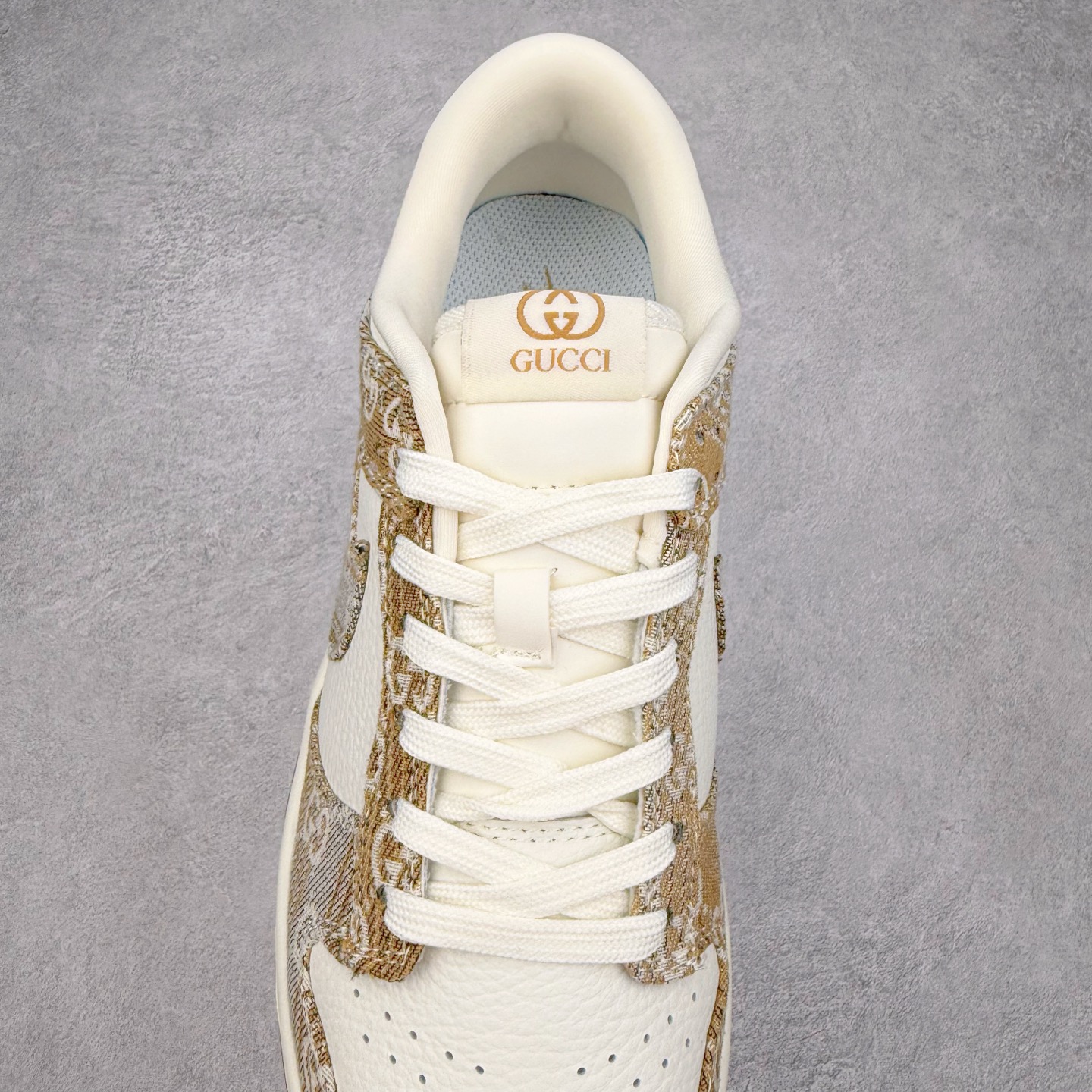 图片[5]-NK Dunk Low 定制配色 SC9207-421 大厂出品 极力推荐 原装头层材料 独家版型蒸餾加工帶來的是更好的视觉和脚感体验大厂纯原品质出货 清洁度 电绣工艺 皮料切割干净无任何毛边 细节完美 实拍调校N版已经零色差零失真 百分百还原实物色彩所见即所得 不存在货不对板色差等低级问题 选购参考实物拍摄 不混卖不参货 只用心做好货严格选品 承诺混一赔十 尺码：36 36.5 37.5 38 38.5 39 40 40.5 41 42 42.5 43 44 44.5 45-选品中心