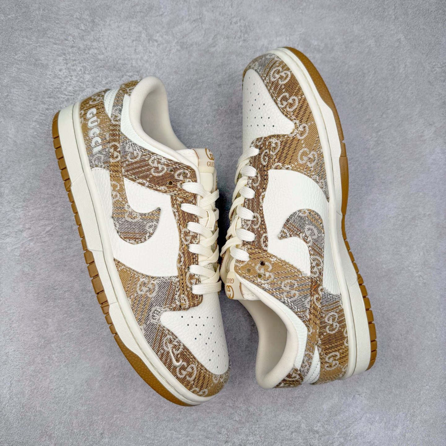 图片[3]-NK Dunk Low 定制配色 SC9207-421 大厂出品 极力推荐 原装头层材料 独家版型蒸餾加工帶來的是更好的视觉和脚感体验大厂纯原品质出货 清洁度 电绣工艺 皮料切割干净无任何毛边 细节完美 实拍调校N版已经零色差零失真 百分百还原实物色彩所见即所得 不存在货不对板色差等低级问题 选购参考实物拍摄 不混卖不参货 只用心做好货严格选品 承诺混一赔十 尺码：36 36.5 37.5 38 38.5 39 40 40.5 41 42 42.5 43 44 44.5 45-选品中心