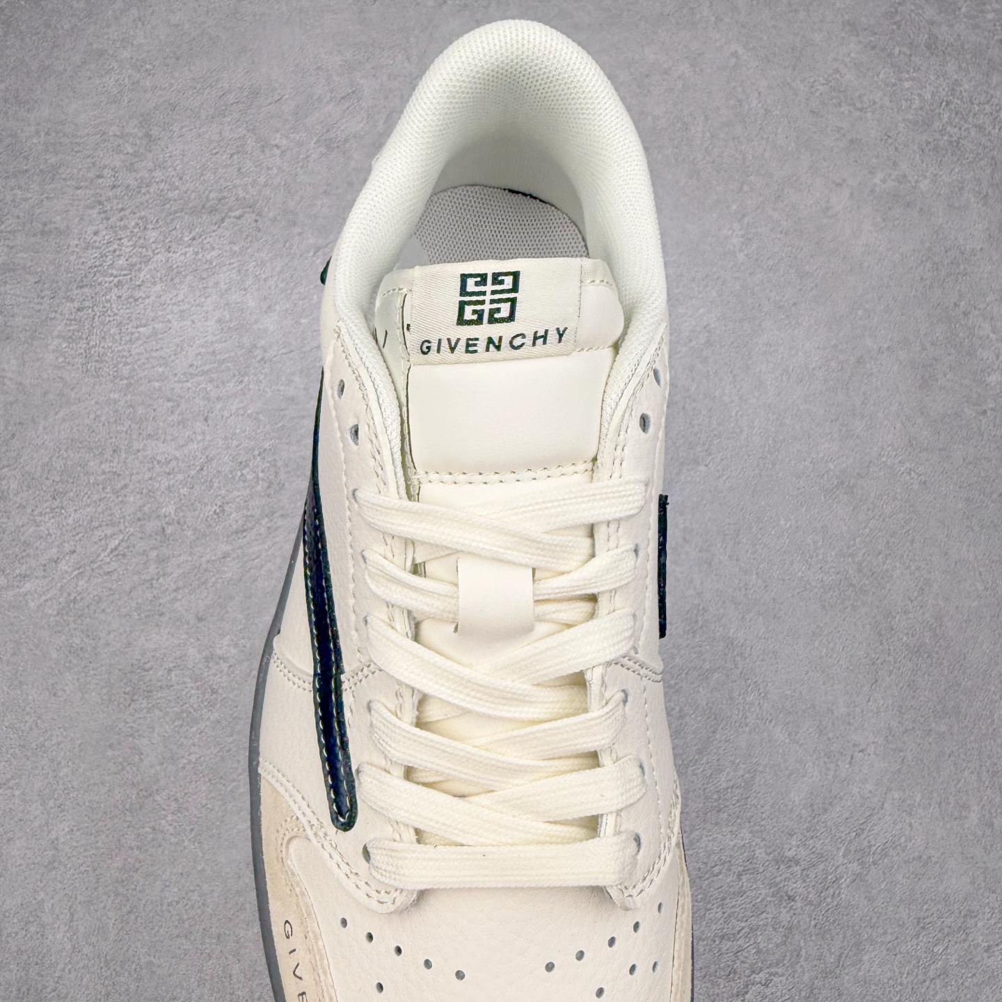 图片[5]-＃福利特价 TS x Air Jordan AJ1 Low 倒钩低帮联名定制配色 原厂内置气垫魔块 A模大底 头层小牛皮 鞋舌AJ原厂专用牛津布+AJ专用反口珍珠布+原厂无杂质高弹内里海棉+特殊封边弹力鞋带 尺码：36 36.5 37.5 38 38.5 39 40 40.5 41 42 42.5 43 44 44.5 45 46 47.5-选品中心