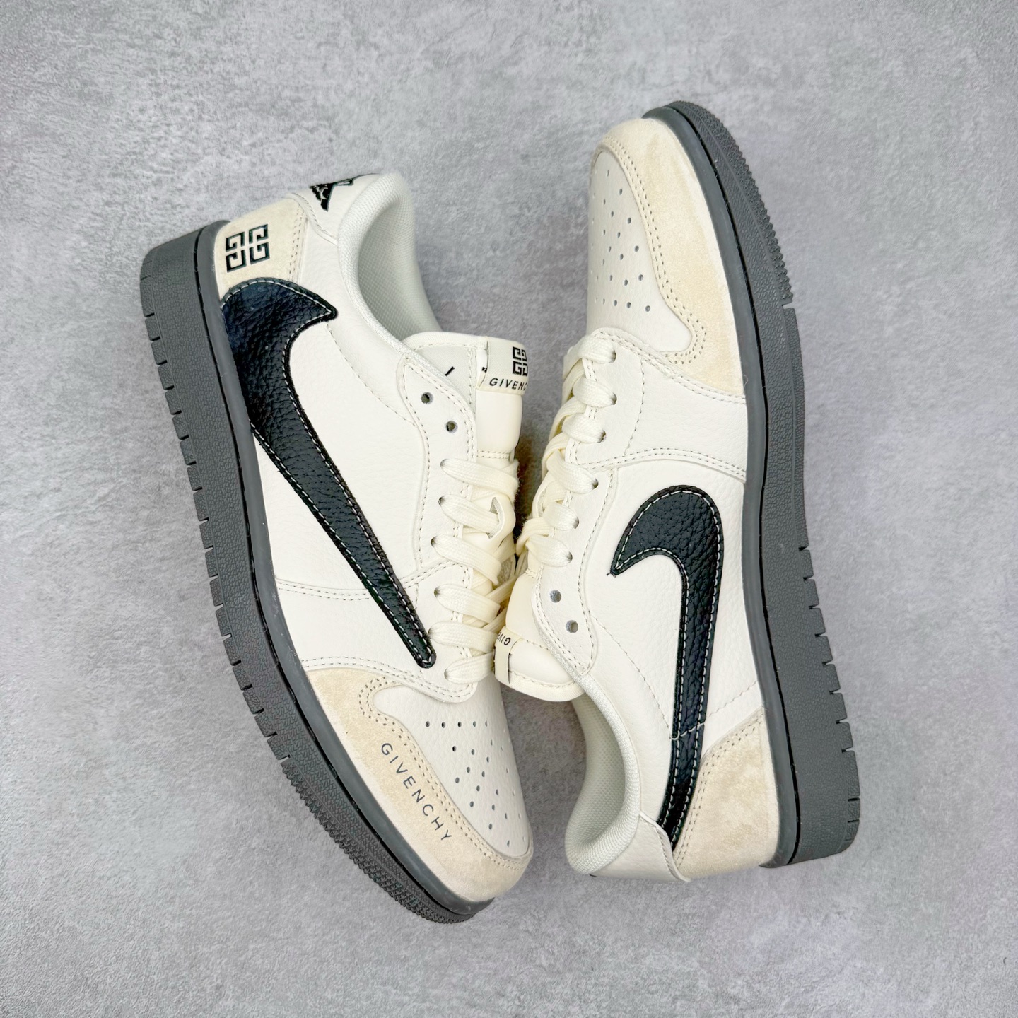 图片[3]-＃福利特价 TS x Air Jordan AJ1 Low 倒钩低帮联名定制配色 原厂内置气垫魔块 A模大底 头层小牛皮 鞋舌AJ原厂专用牛津布+AJ专用反口珍珠布+原厂无杂质高弹内里海棉+特殊封边弹力鞋带 尺码：36 36.5 37.5 38 38.5 39 40 40.5 41 42 42.5 43 44 44.5 45 46 47.5-选品中心