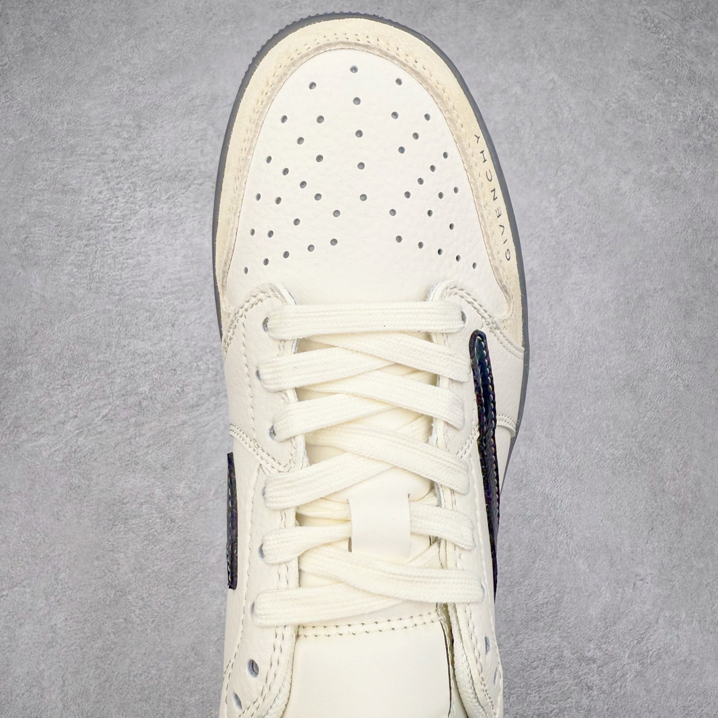 图片[4]-＃福利特价 TS x Air Jordan AJ1 Low 倒钩低帮联名定制配色 原厂内置气垫魔块 A模大底 头层小牛皮 鞋舌AJ原厂专用牛津布+AJ专用反口珍珠布+原厂无杂质高弹内里海棉+特殊封边弹力鞋带 尺码：36 36.5 37.5 38 38.5 39 40 40.5 41 42 42.5 43 44 44.5 45 46 47.5-选品中心