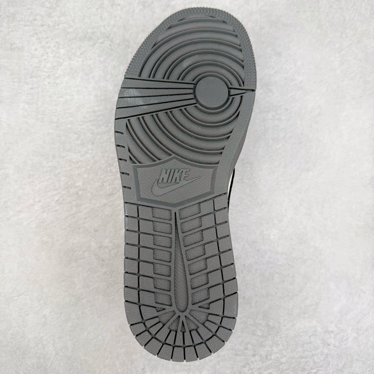 图片[9]-＃福利特价 TS x Air Jordan AJ1 Low 倒钩低帮联名定制配色 原厂内置气垫魔块 A模大底 头层小牛皮 鞋舌AJ原厂专用牛津布+AJ专用反口珍珠布+原厂无杂质高弹内里海棉+特殊封边弹力鞋带 尺码：36 36.5 37.5 38 38.5 39 40 40.5 41 42 42.5 43 44 44.5 45 46 47.5-选品中心