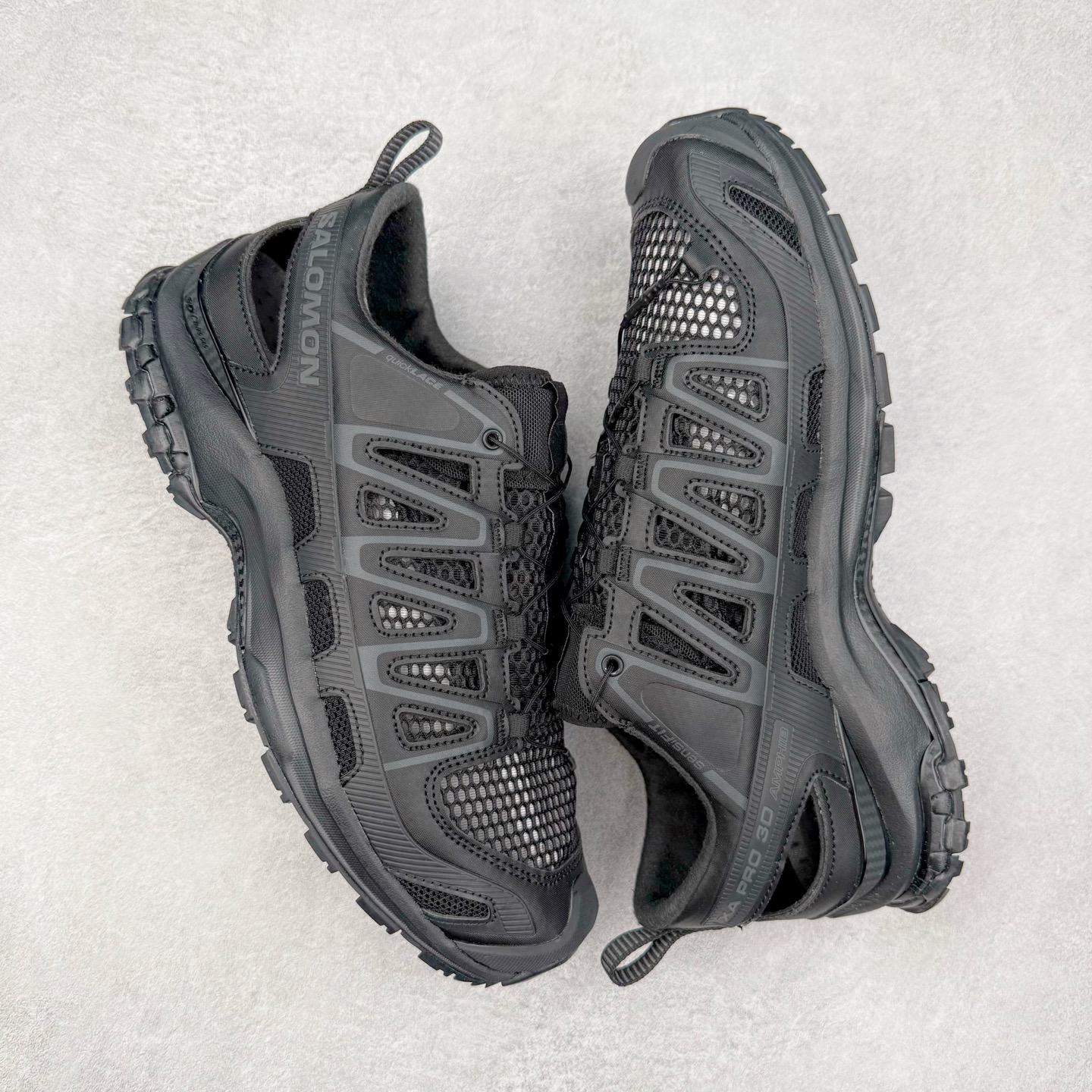 图片[3]-＃HP纯原 SALOMON XA Pro 3D AMPHIB 萨洛蒙潮流越野机能户外功能鞋 虎扑平台特供订单 耗时半年巨作 全套原纸板楦头开发 原厂特供网布配套加持 确保原汁原味 完美呈现版型 原档数据独家私模五层组合大底 男女鞋同步官方开发至46.5 原装Ortholite轻量化鞋垫 中底布带钢印编号 原厂TPU锁扣 进口港宝加持 后跟自然饱满 还原公司包裹性 鞋面采用SENSIFT贴合技术 全方位贴合包裹脚型 鞋跟部鞋底牵引设计 提供强大的抓地性能 更适应野外崎岖不平的道路 其3D ADVANCED CHASSIS底盘 材料轻量大化 钉齿设计更具稳定性 防护性 鞋底易磨损区运用CONTAGRIP高耐磨材料 应对城市硬质路面长距离跑考验 尺码：36 36.5 37.5 38 38.5 39 40 40.5 41 42 42.5 43 44 44.5 45 46 46.5-选品中心