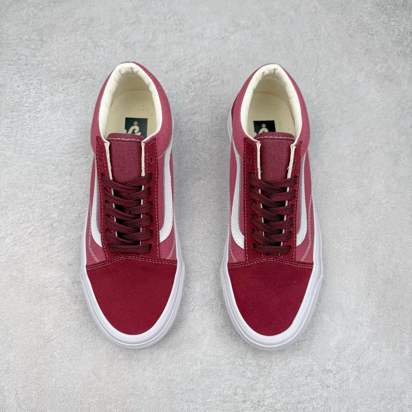 图片[2]-Vans Premium Old Skool 范斯官方 全新VPS高阶支线 继承了VANS VAULT OG以及 VANS 安纳海姆的复古属性 完善鞋身结构并提升脚感 从鞋型和贴合度方面重塑鞋款 可抽取活动鞋垫使脚感更舒适 货号：VN000D56ESM 檀木紫 货号：VN000D56ESK 白绿 尺码：35 36 36.5 37 38 38.5 39 40 40.5 41 42 42.5 43 44-选品中心