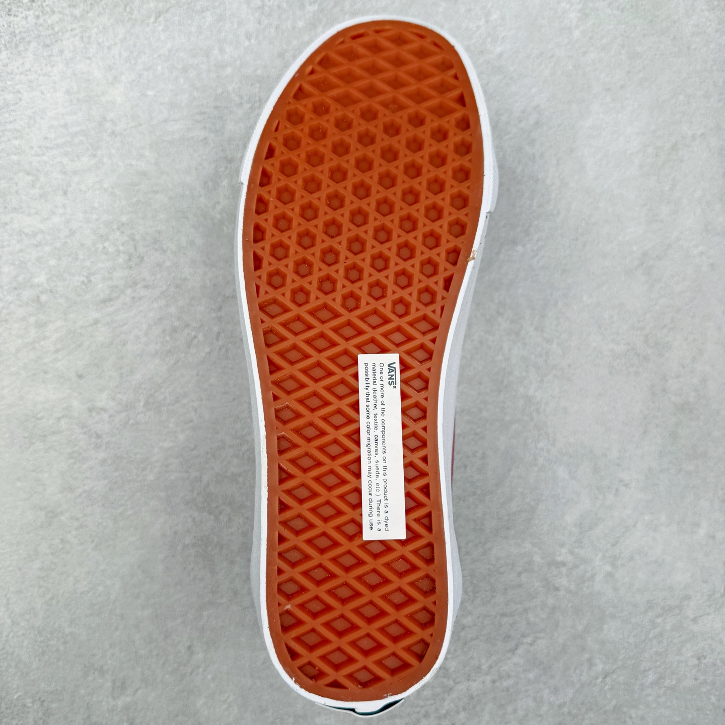 图片[9]-Vans Premium Old Skool 范斯官方 全新VPS高阶支线 继承了VANS VAULT OG以及 VANS 安纳海姆的复古属性 完善鞋身结构并提升脚感 从鞋型和贴合度方面重塑鞋款 可抽取活动鞋垫使脚感更舒适 货号：VN000D56ESM 檀木紫 货号：VN000D56ESK 白绿 尺码：35 36 36.5 37 38 38.5 39 40 40.5 41 42 42.5 43 44-选品中心